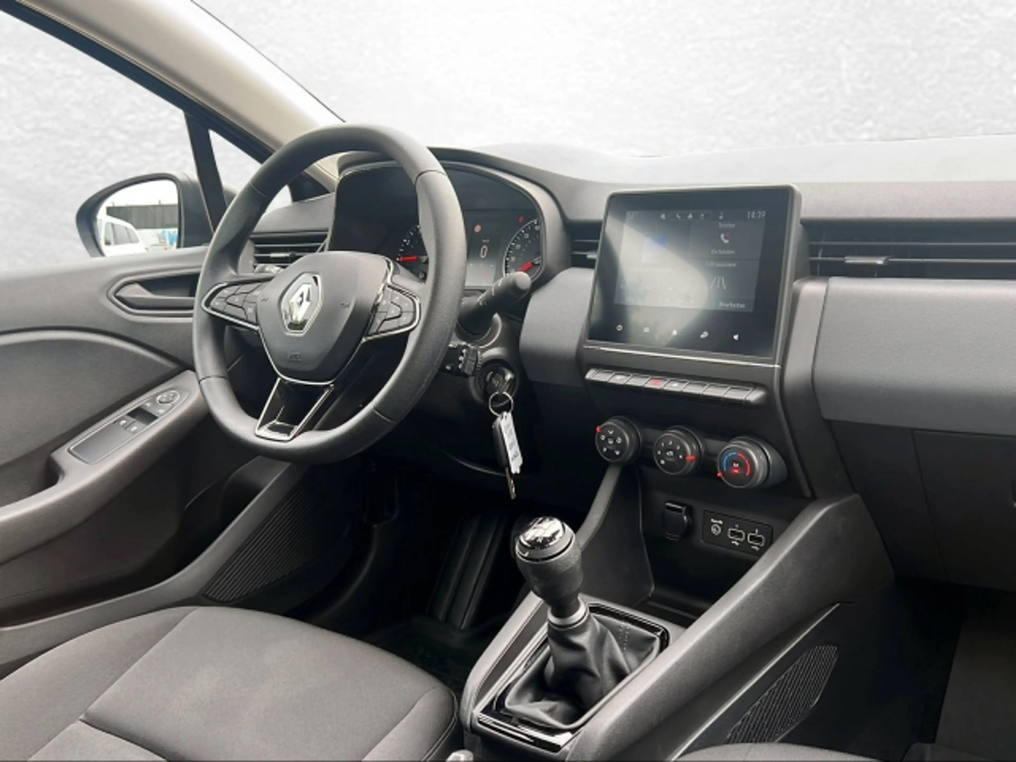 Renault Clio Life SCe 65 — photo 10