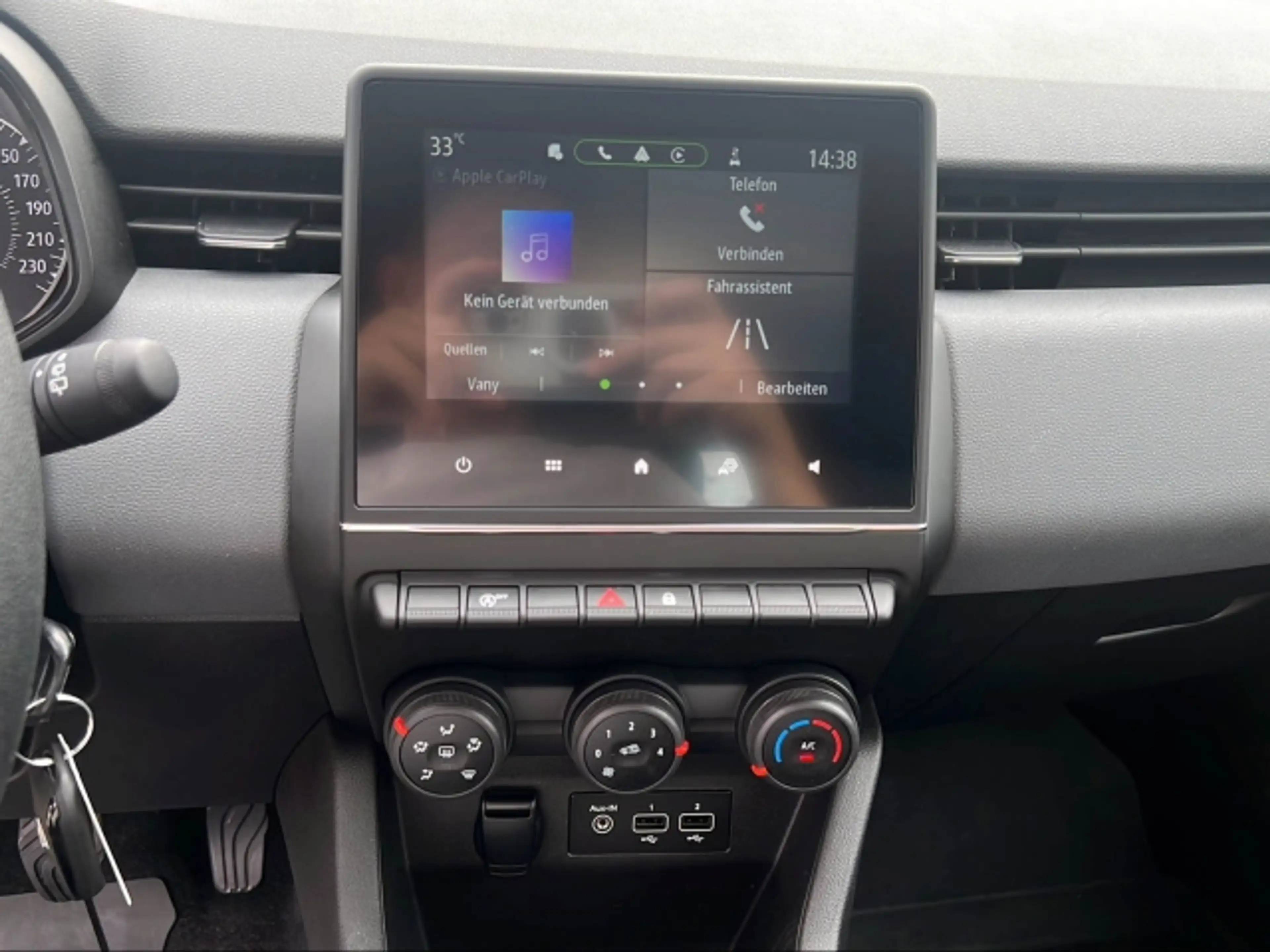 Renault Clio Life SCe 65 — photo 9