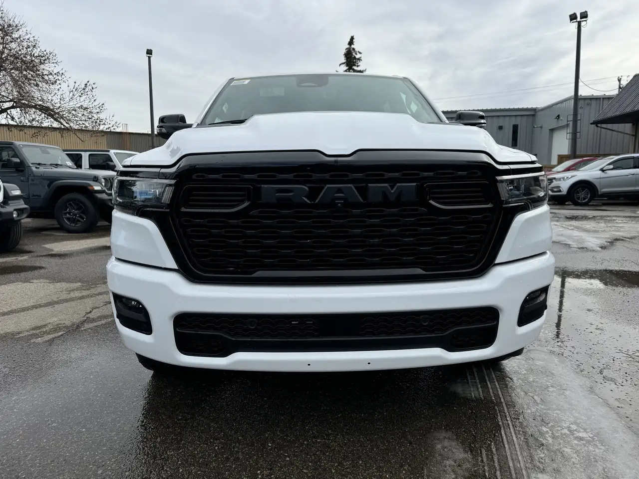 RAM 1500 снимка RAM 1500
