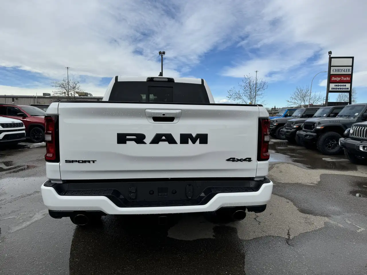 RAM 1500 снимка RAM 1500