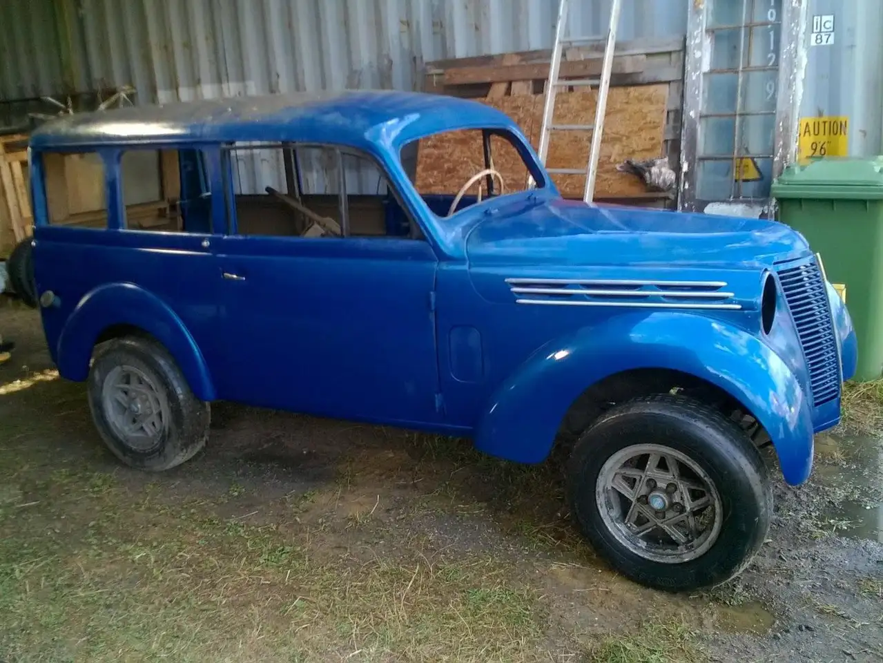 Renault Break type Canadienne avec banquette rabattable, foto 1