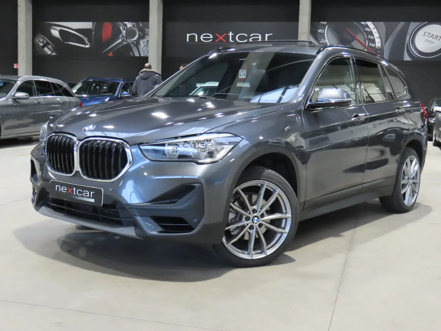 BMW X1 18i sDrive *PANO-NAVI PRO-CUIR-HUD-CAMERA* Gris - 1