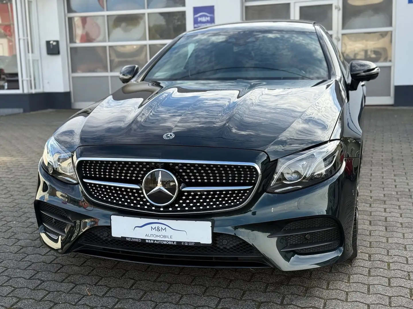 Mercedes-Benz E 350 d Coupe AMG-Line |Pano|Burmester |360°|MwSt Grün - 2