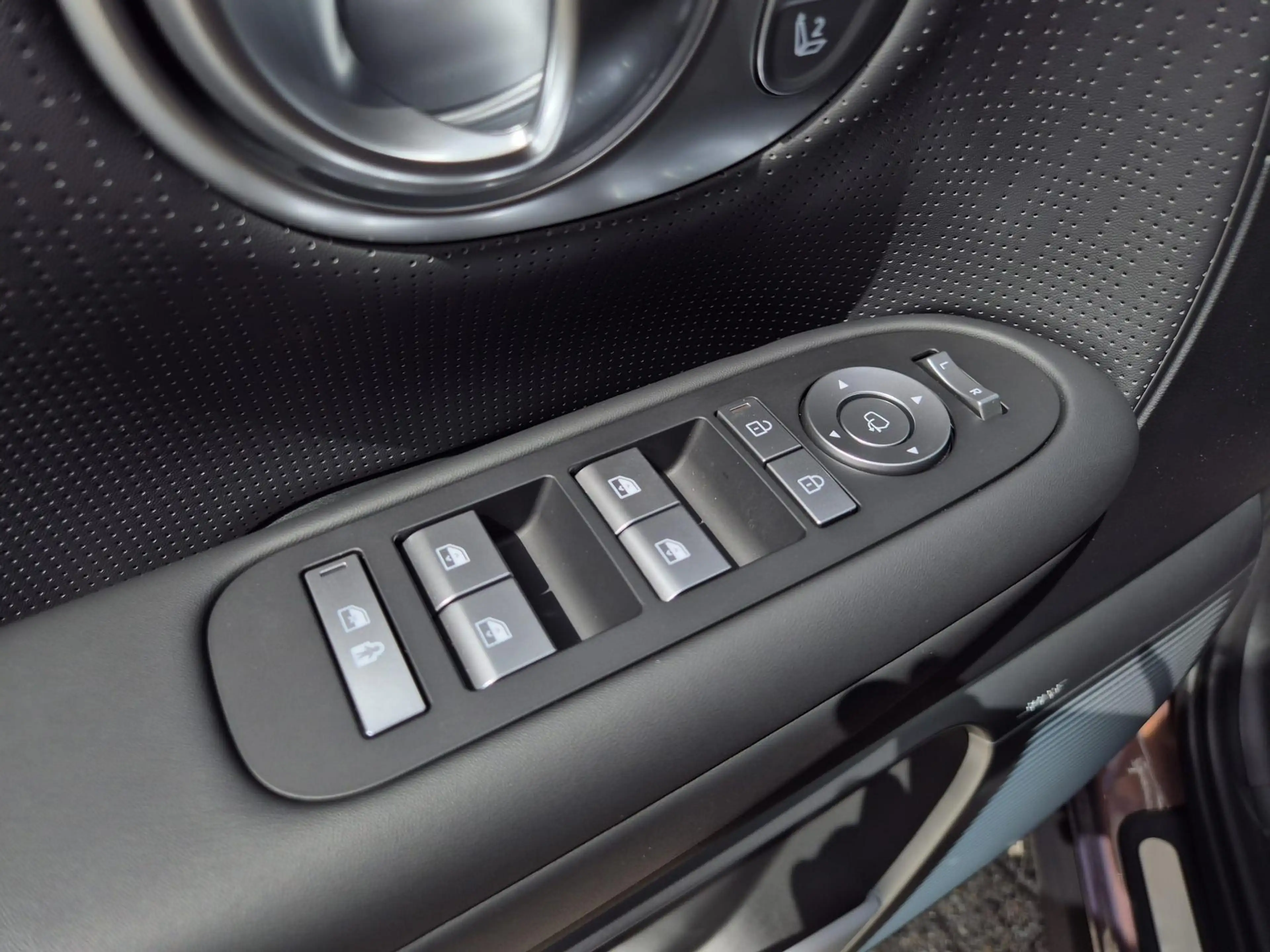 Hyundai IONIQ 9 Lounge AWD+ 6p. 110.3 kWh | Achterbank verwarmd | — photo 9