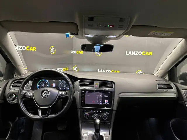 Volkswagen Golf view 7