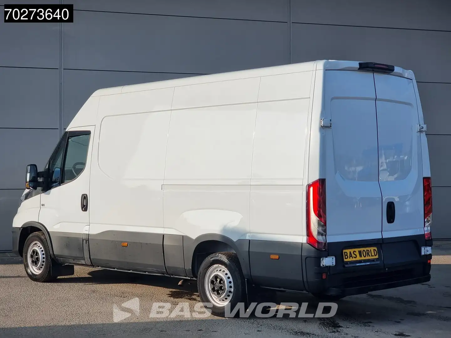 Iveco Daily 35S16 Automaat L2H2 3,5t Trekvermogen Airco Parkee Bílá - 2