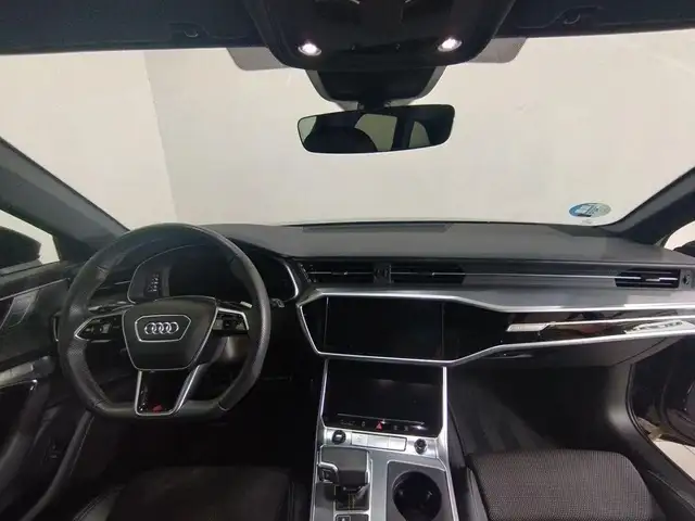 Audi A6 view 7