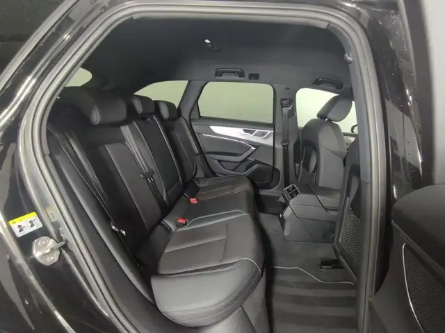 Audi A6 view 8
