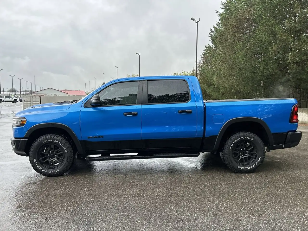 RAM 1500 снимка RAM 1500