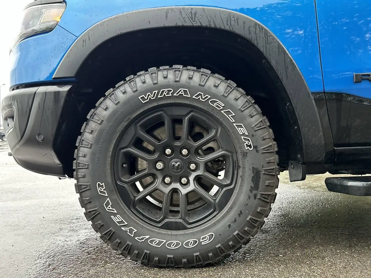 RAM 1500 снимка RAM 1500