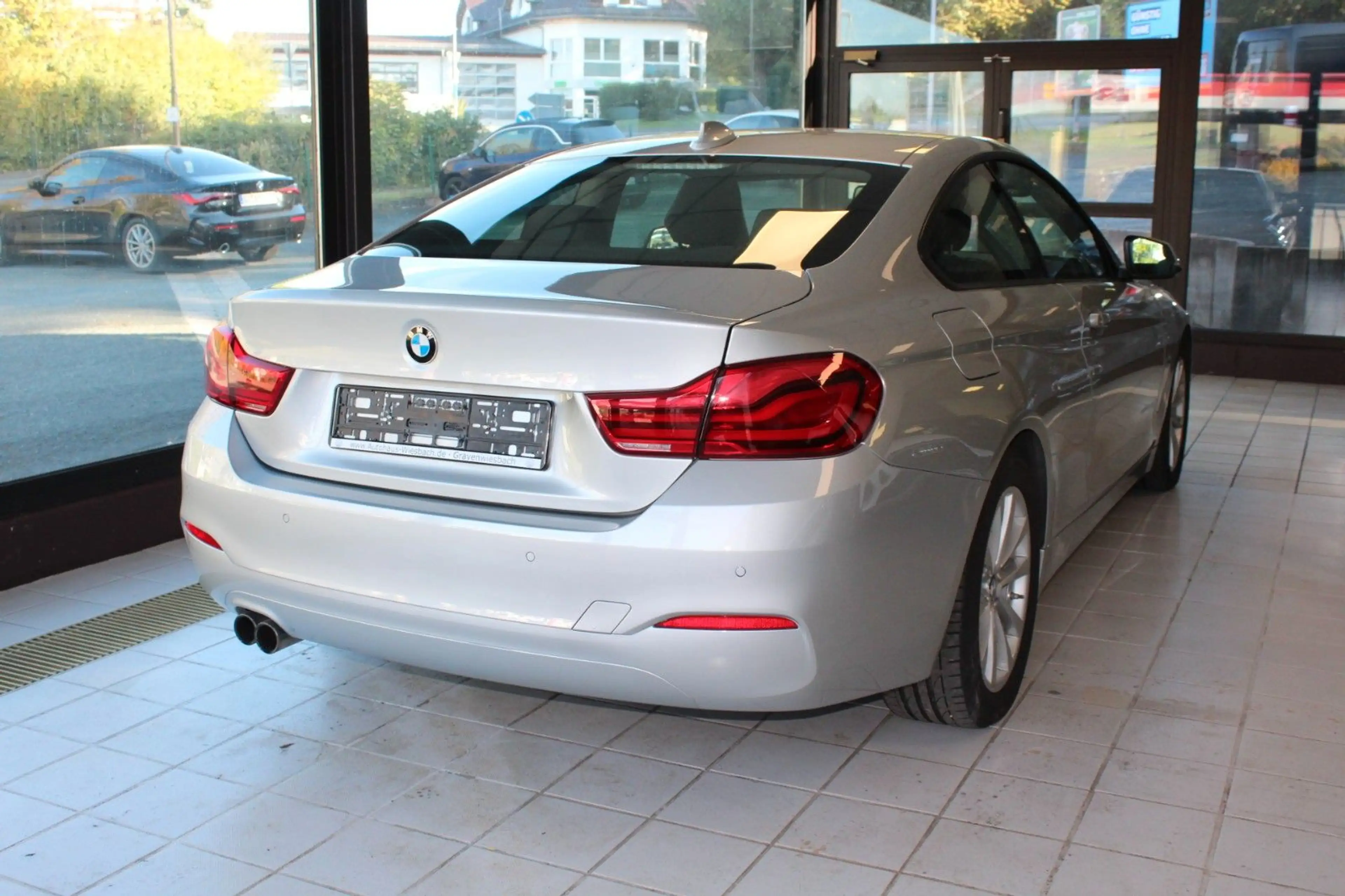 BMW 420 i Coupe Advantage 1-Hand / HIFI / Leder /LED — photo 5