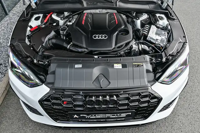 Audi S5 view 8