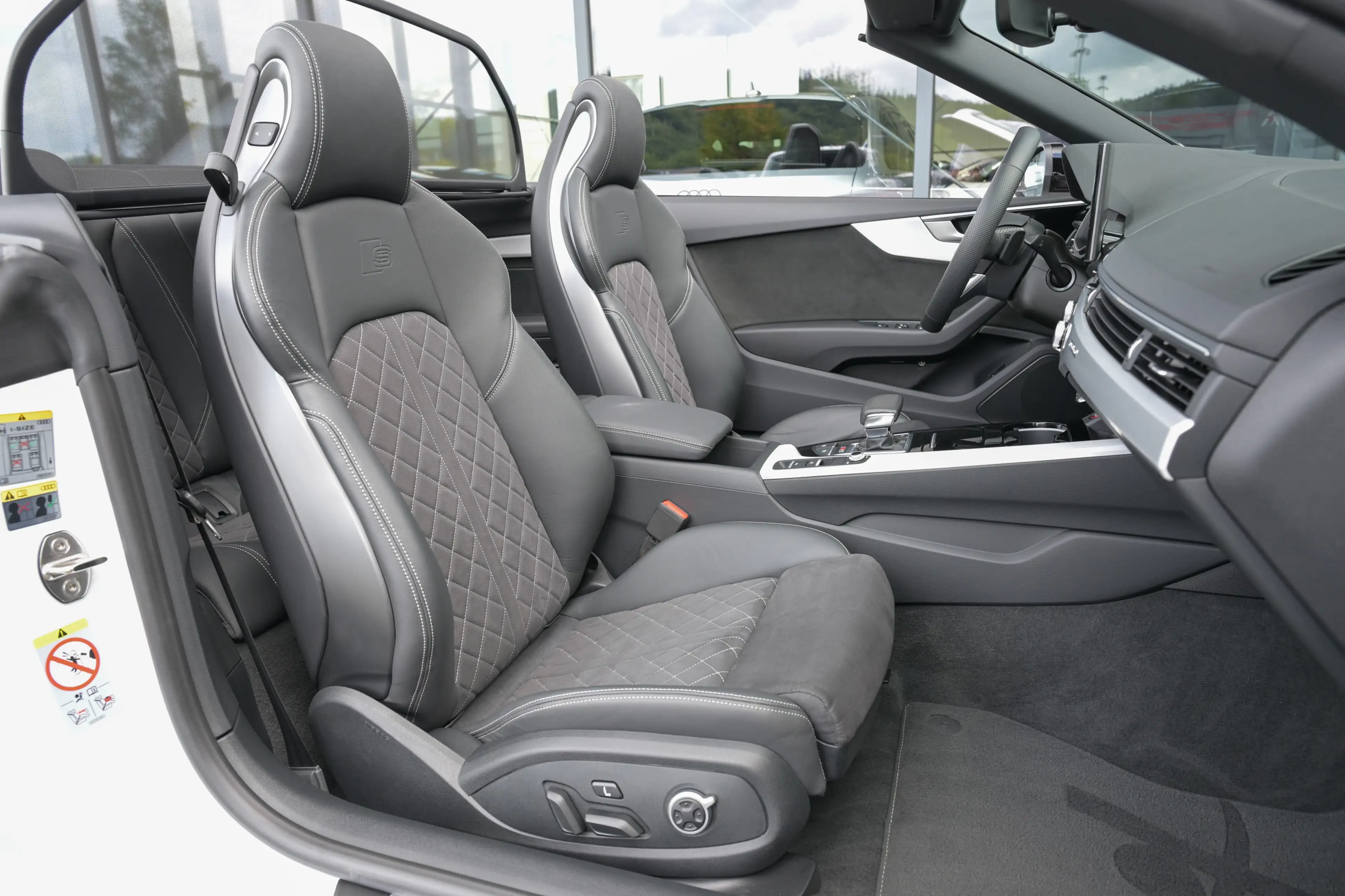 Audi S5 Cabrio 3.0 TFSI Competition Edition Plus* 20 — photo 14