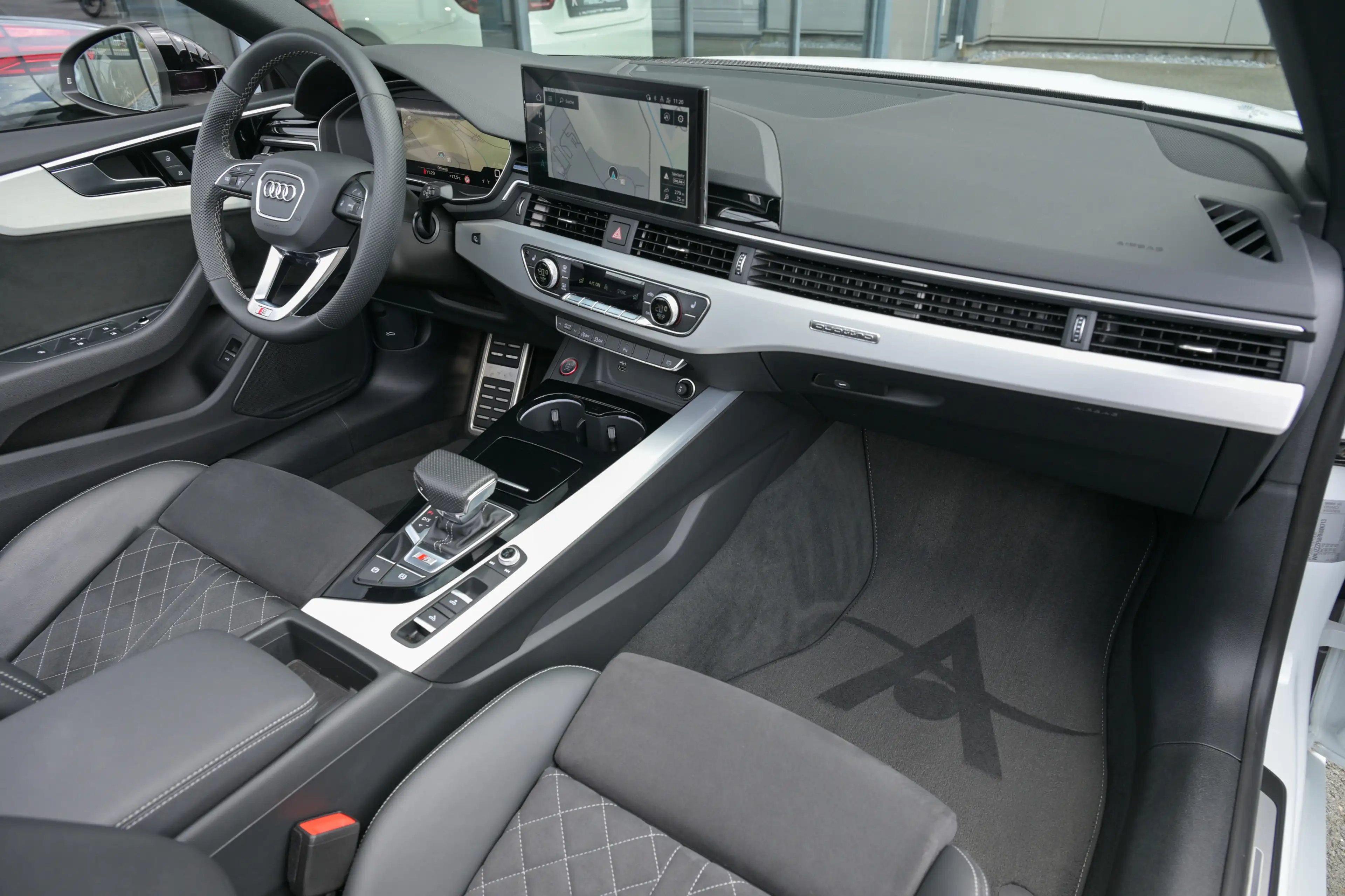 Audi S5 Cabrio 3.0 TFSI Competition Edition Plus* 20 — photo 12