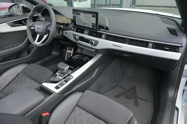 Audi S5 view 12
