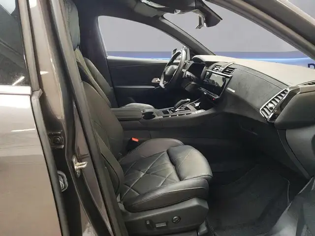 DS Automobiles DS 7 Crossback view 14