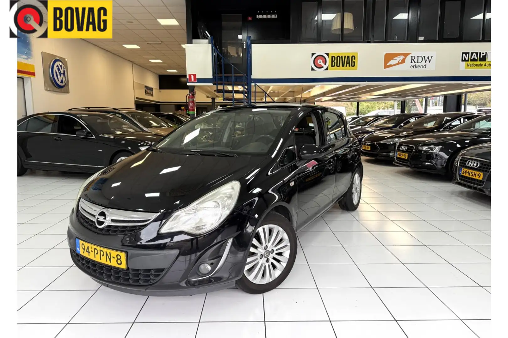 Opel Corsa 1.4-16V Edition Bovag Garantie Schwarz - 1