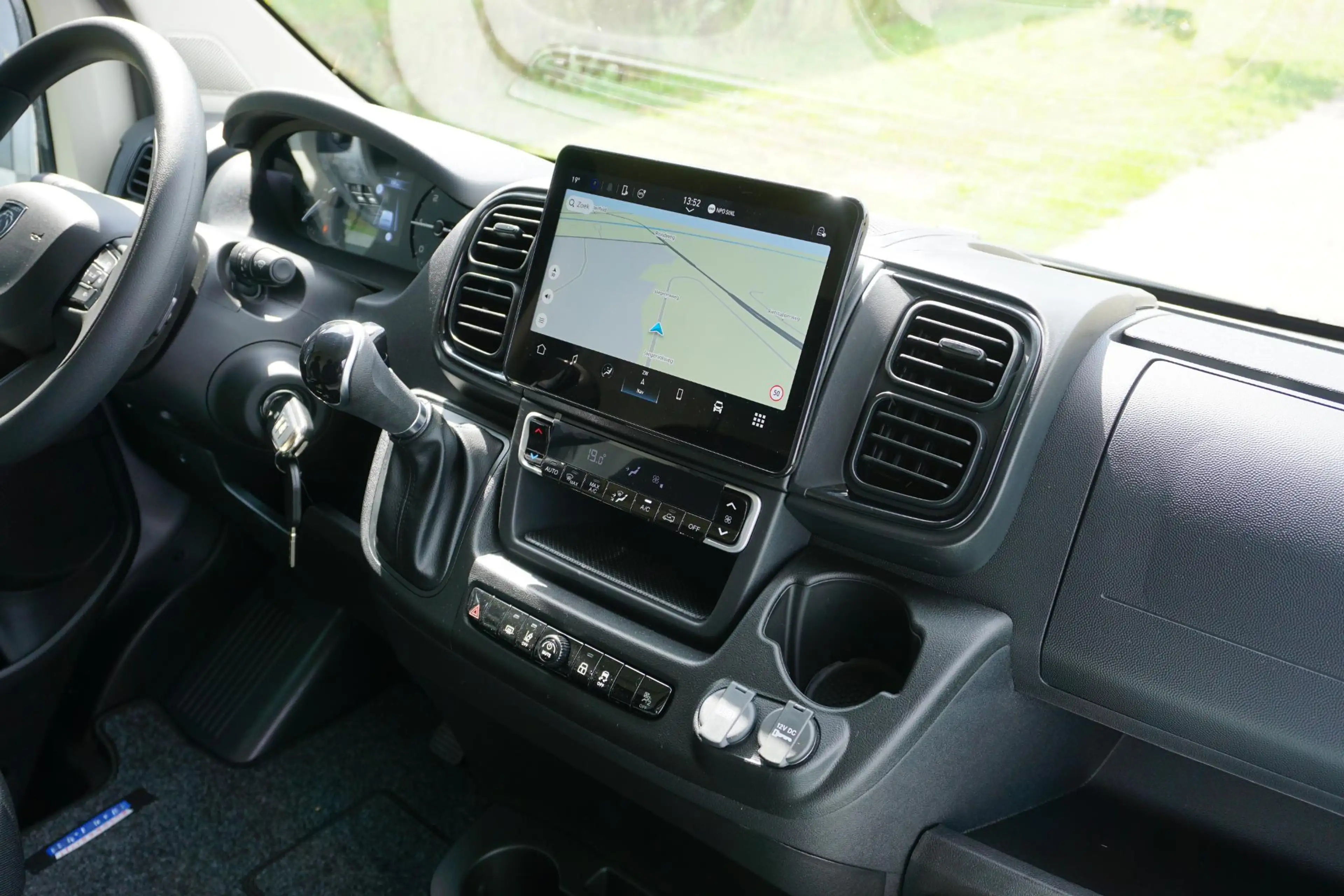 Peugeot Boxer 2.2 BlueHDi 180 L3H2 3.5t Nieuw en BPM vrij |180 p — photo 10