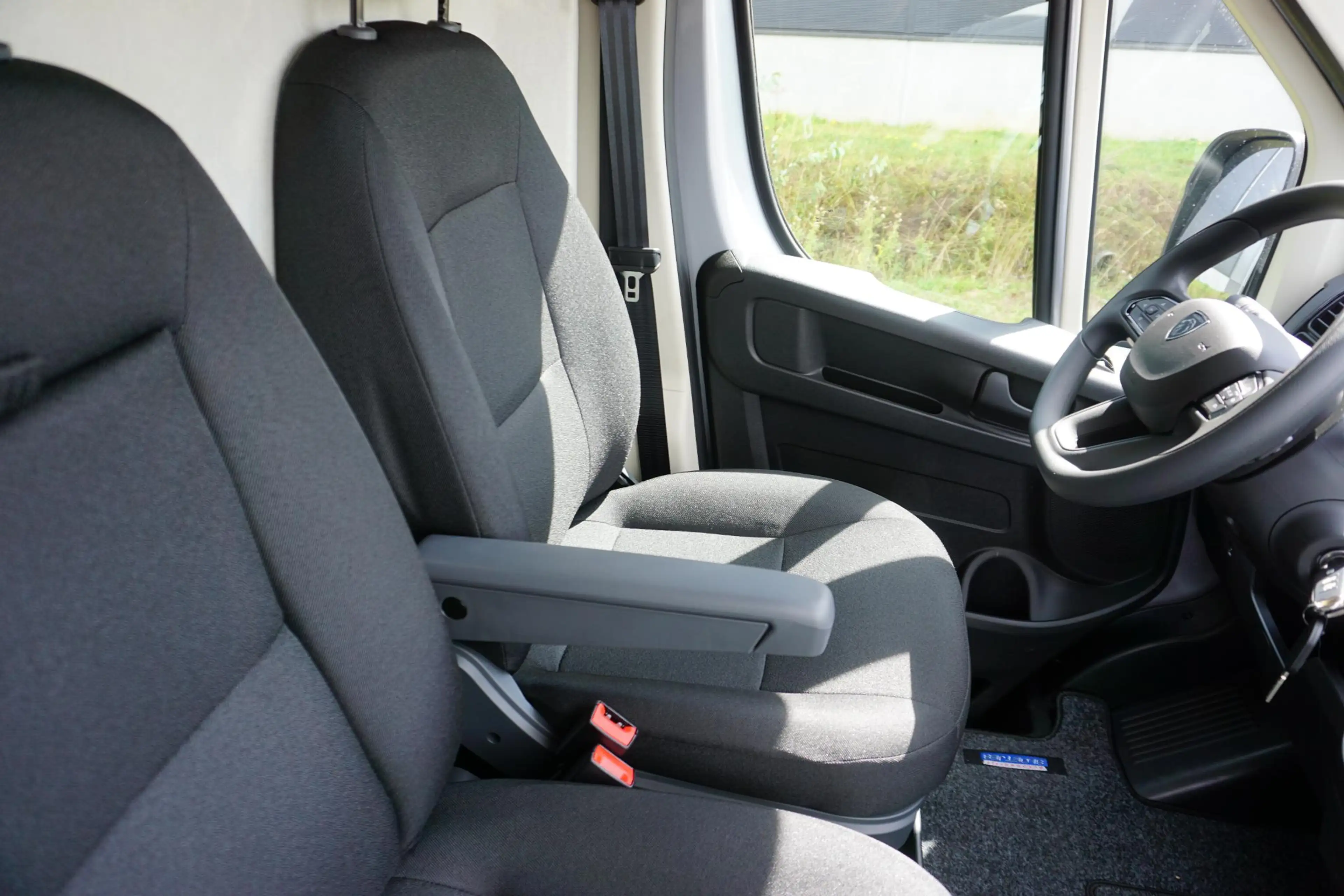 Peugeot Boxer 2.2 BlueHDi 180 L3H2 3.5t Nieuw en BPM vrij |180 p — photo 11