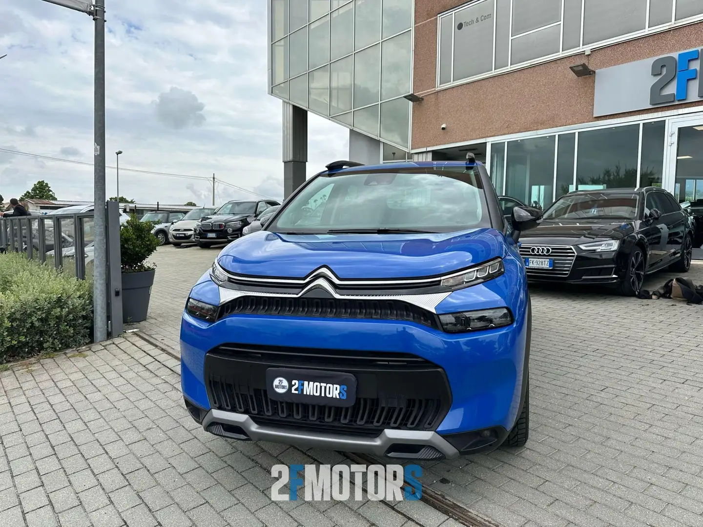 Citroen C3 Aircross 1.5 bluehdi Shine Pack s Blu/Azzurro - 2