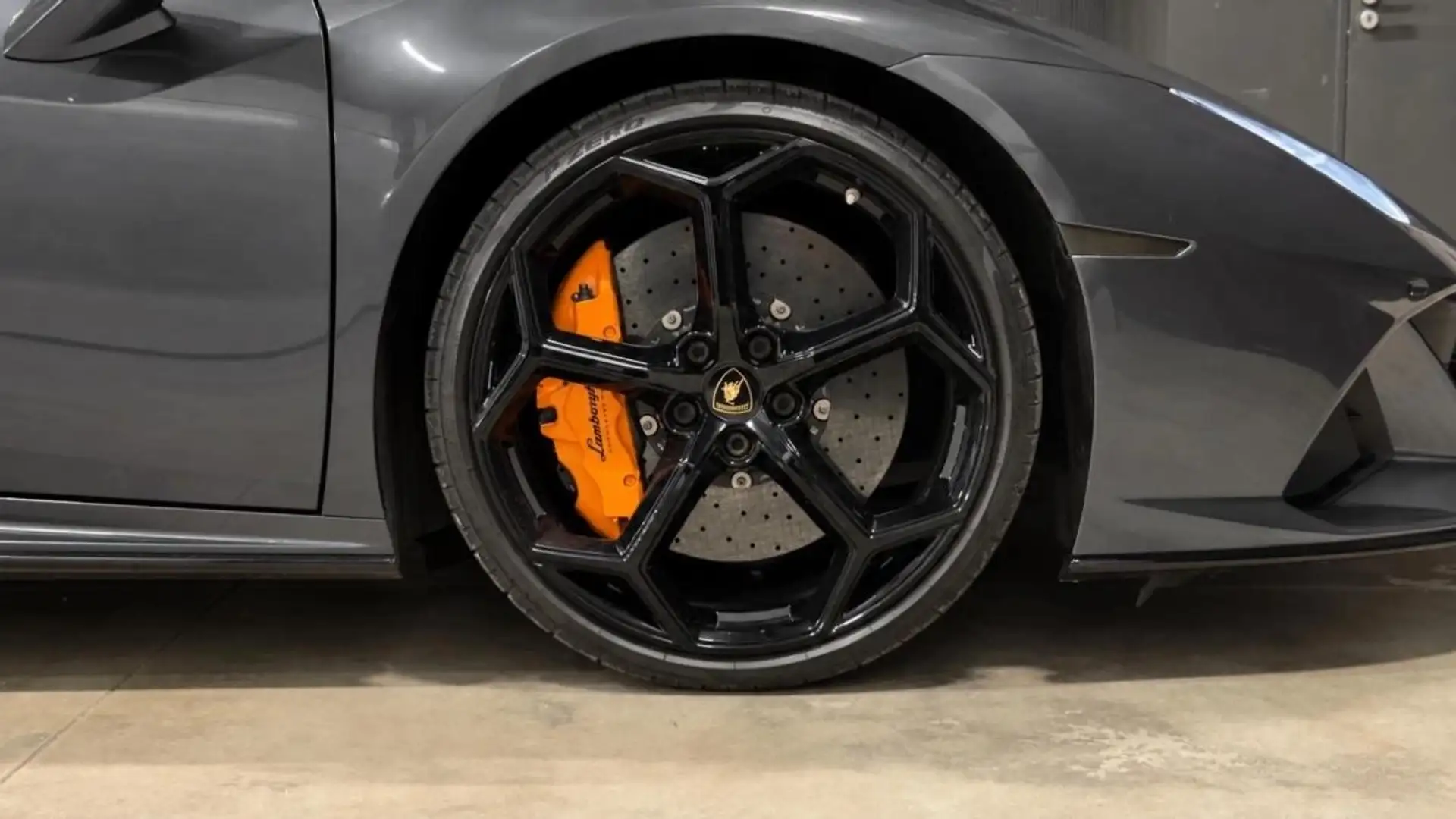 람보르기니 SPYDER 5.2 640 EVO 4WD BVA 2020 건메탈 사진 8