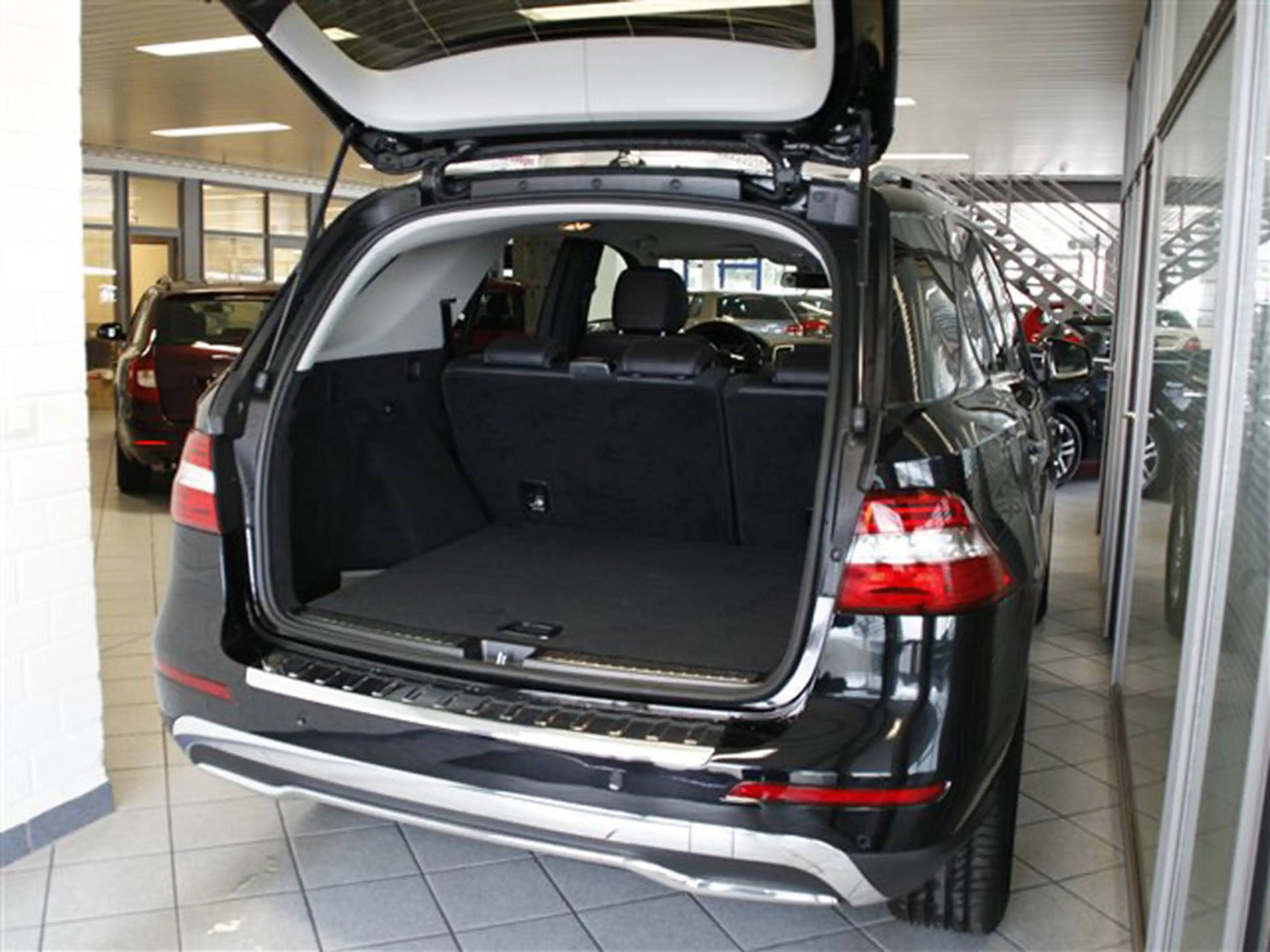 Mercedes-Benz ML 350 nur Gewerblich oder Export — photo 3