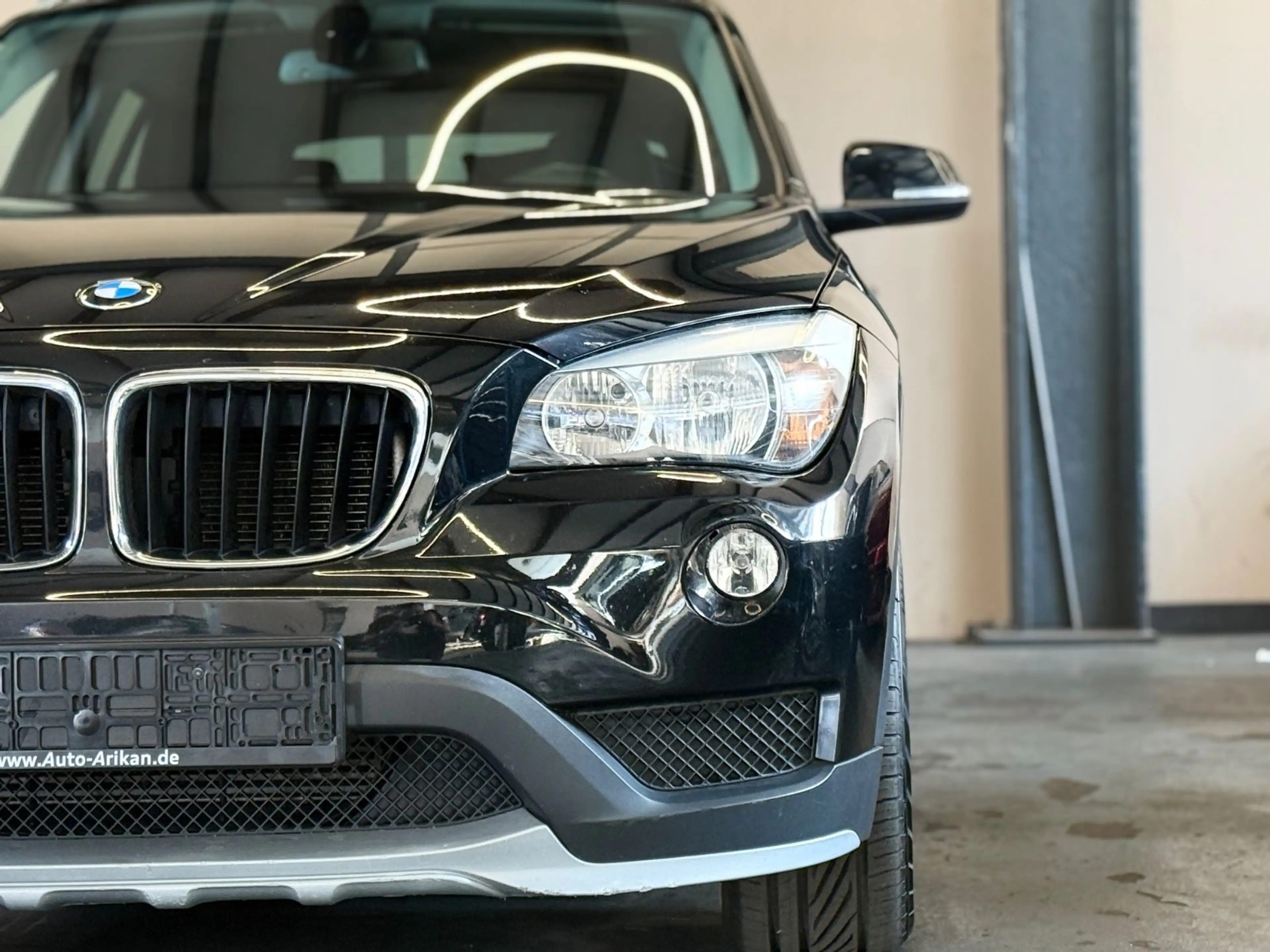 BMW X1 xDrive 18 d Sportline — photo 3