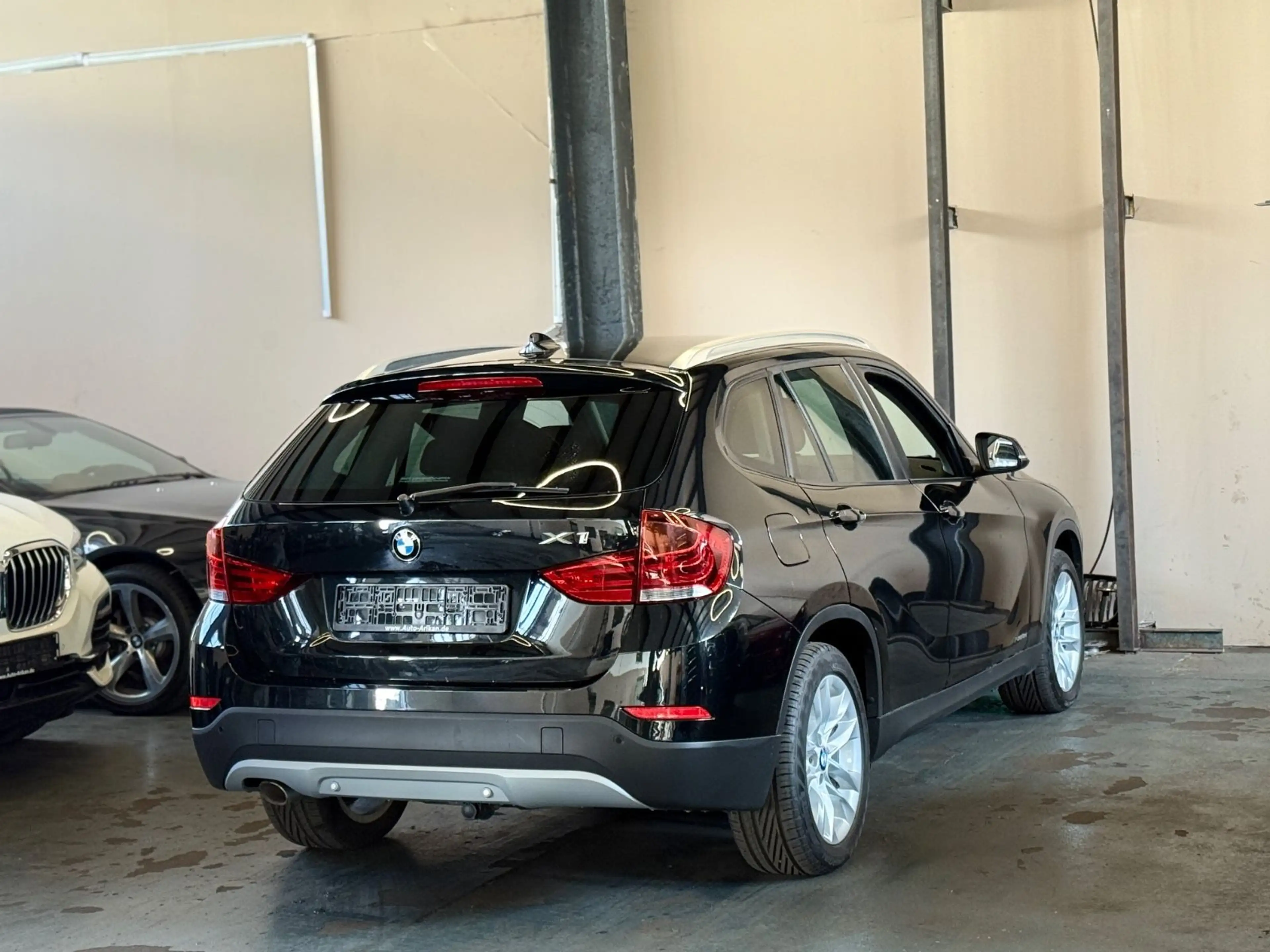 BMW X1 xDrive 18 d Sportline — photo 6