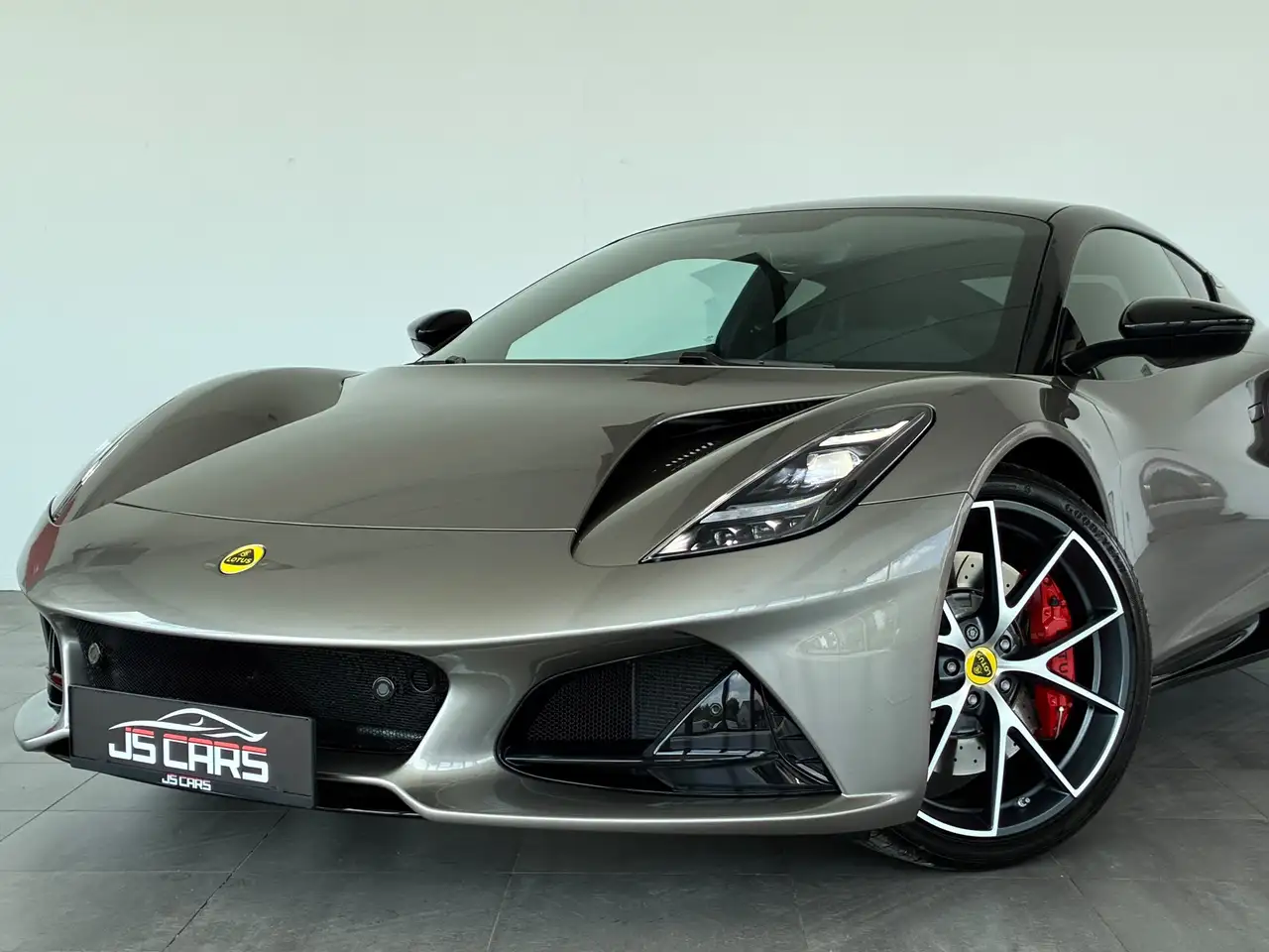 Lotus Emira 2024