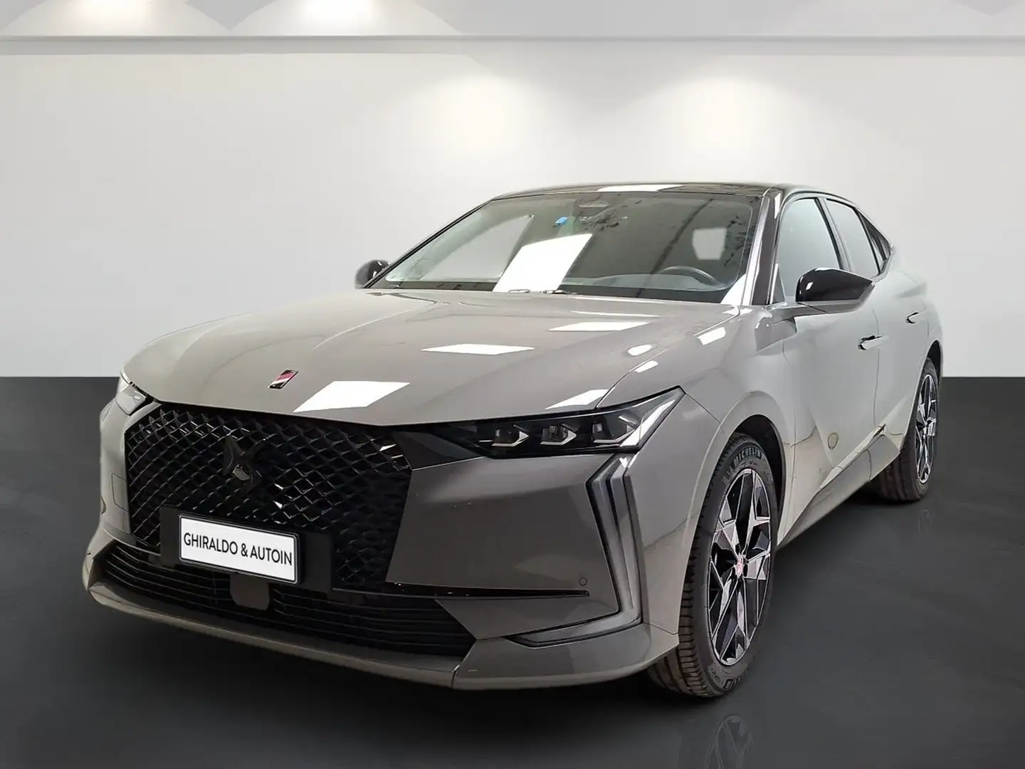 DS Automobiles DS 4 II 2021 1.5 bluehdi Performance Line+ 130cv auto Grau - 2