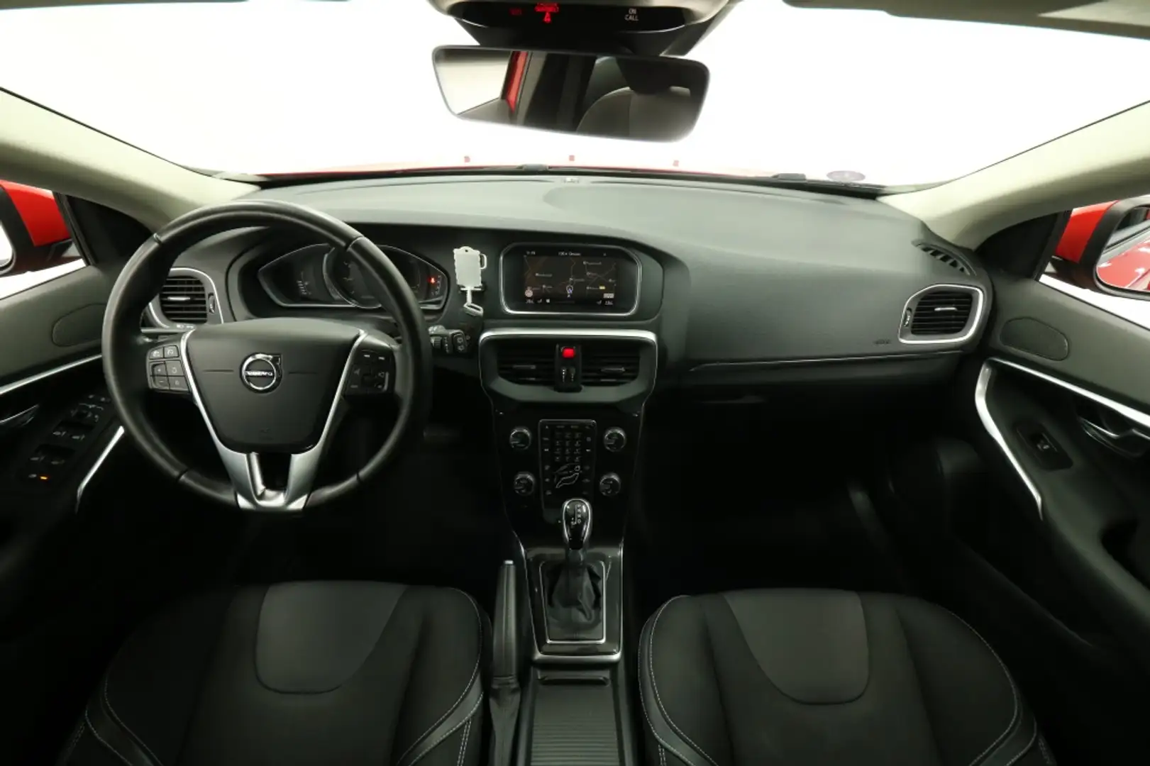 Volvo V40 1.5 T2 Nordic+ Rouge - 2