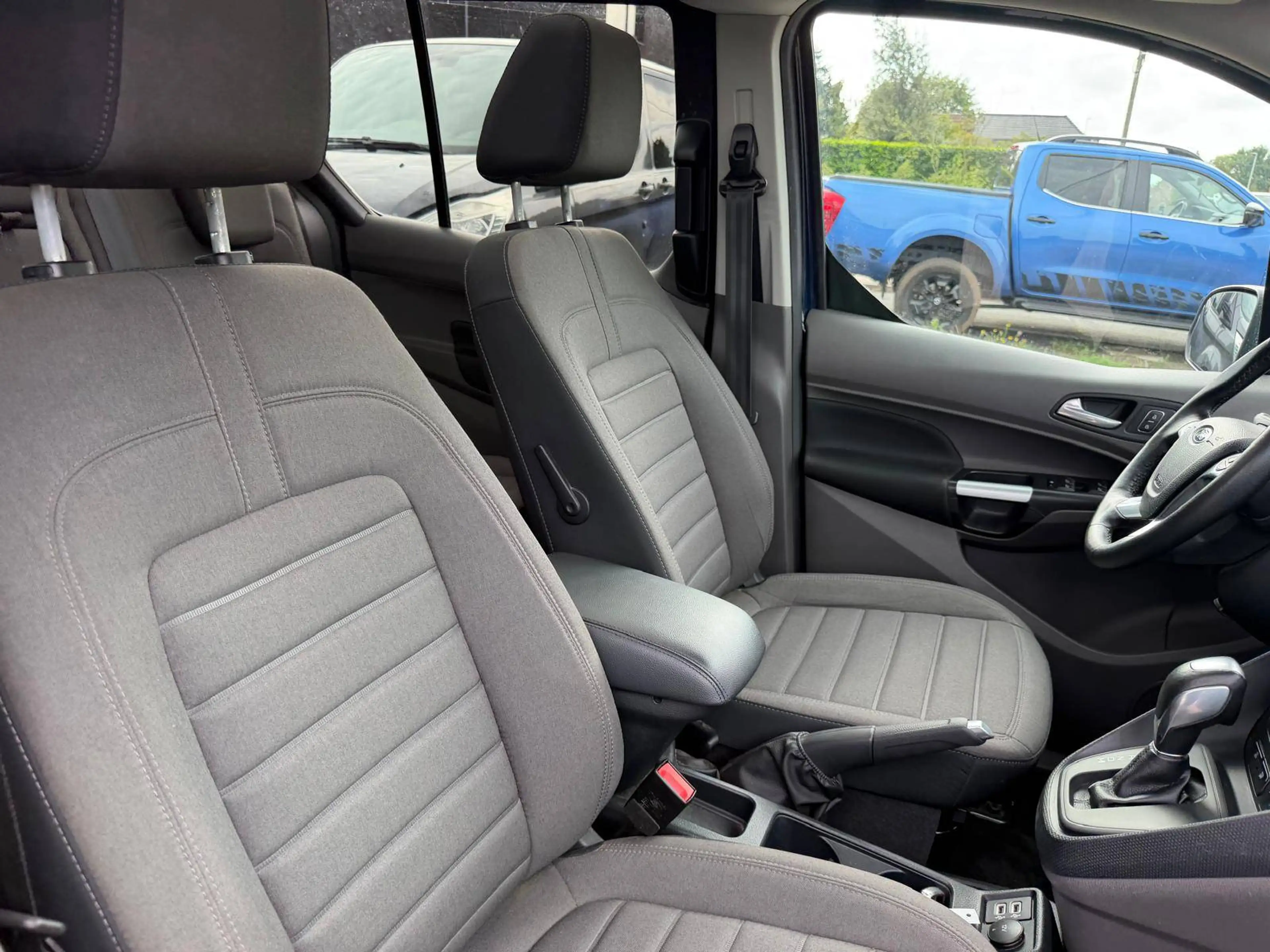 Ford Tourneo Connect Grand Tourneo Connect 1.5 TDCi Trend (EU6.2) / 7ZIT/ GARANTIE — photo 13