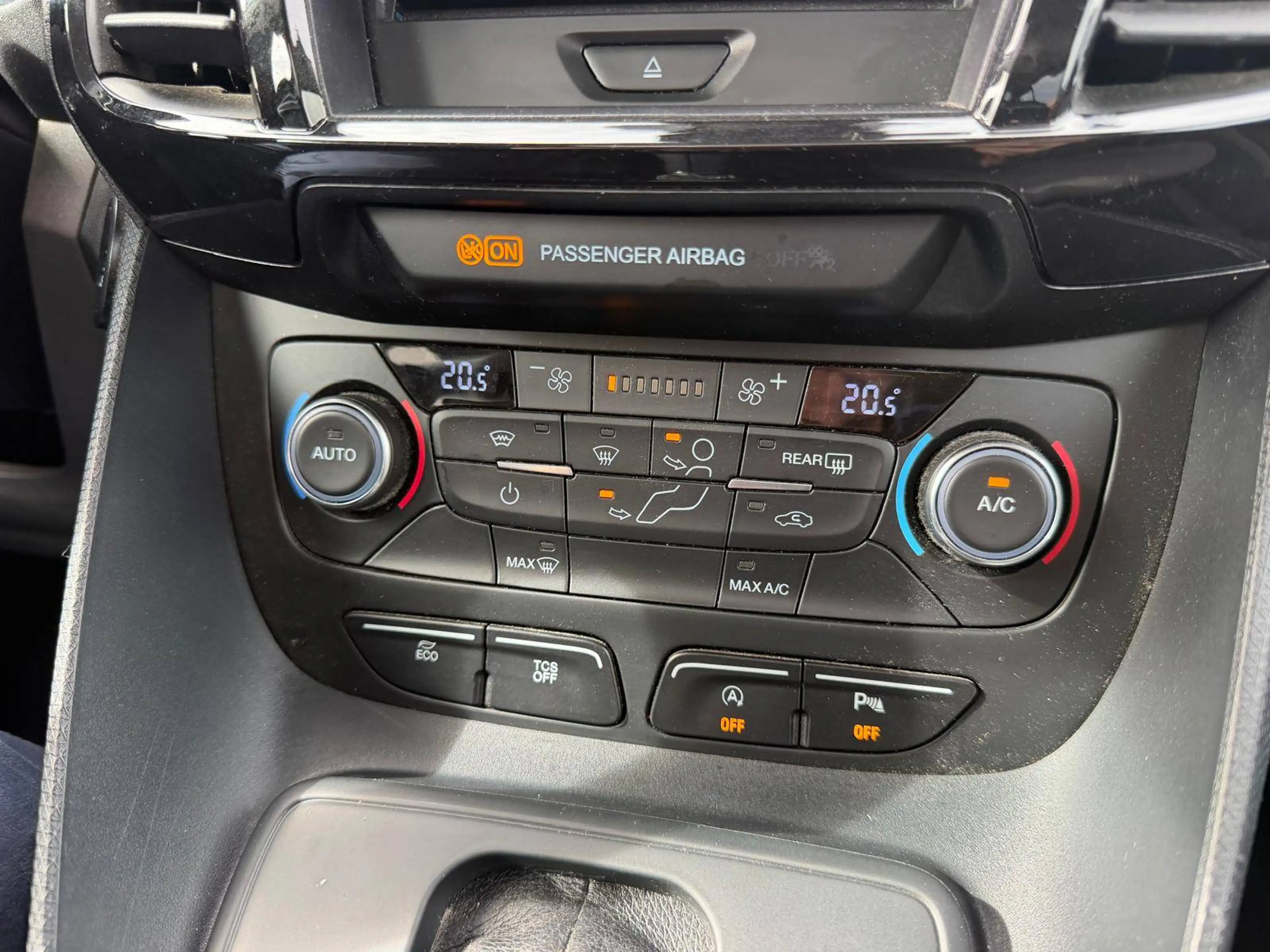 Ford Tourneo Connect Grand Tourneo Connect 1.5 TDCi Trend (EU6.2) / 7ZIT/ GARANTIE — photo 20
