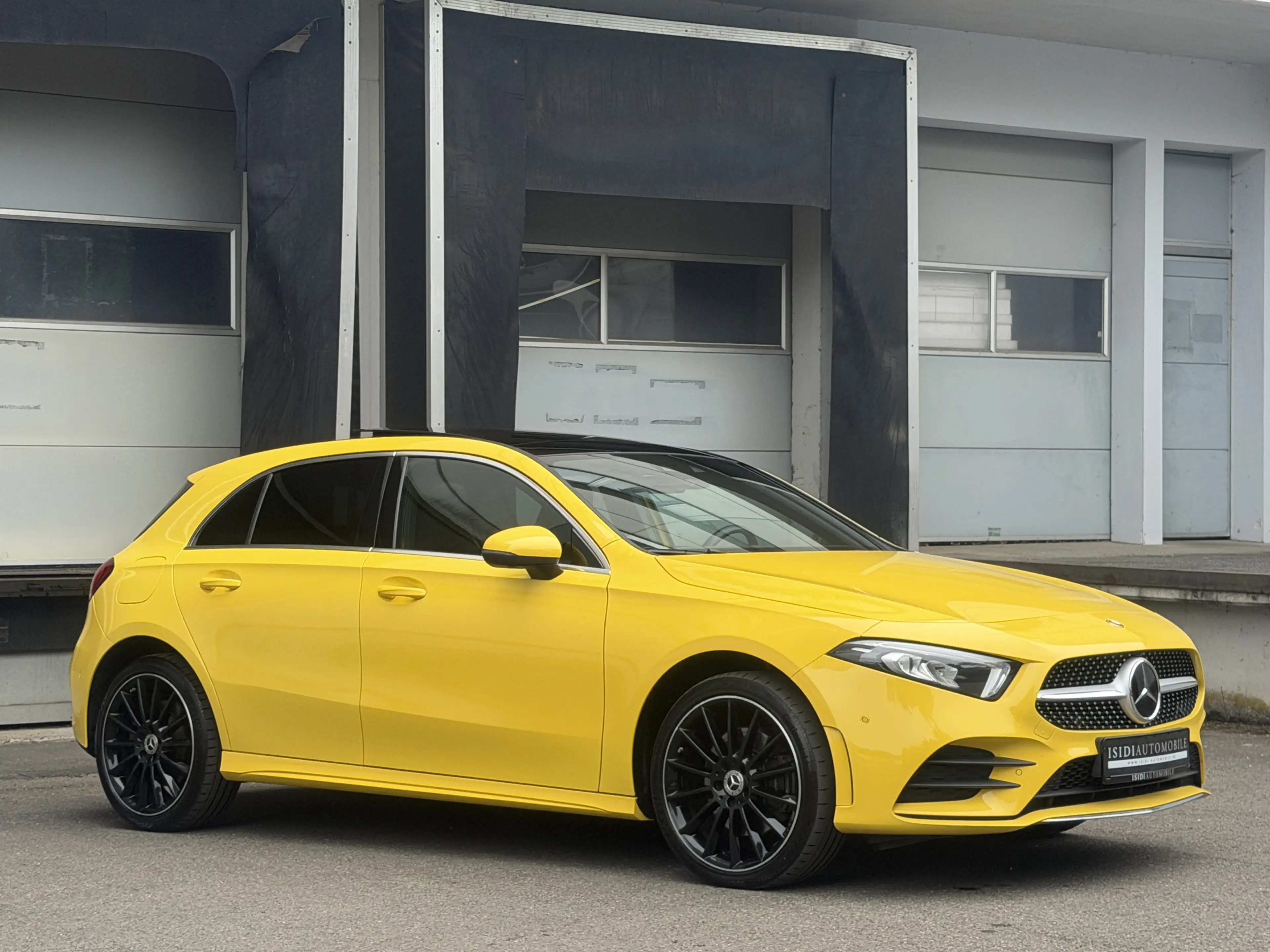 Mercedes-Benz A 250 e AMG LED MBUX Distronic Pano Kamera-360° — photo 8