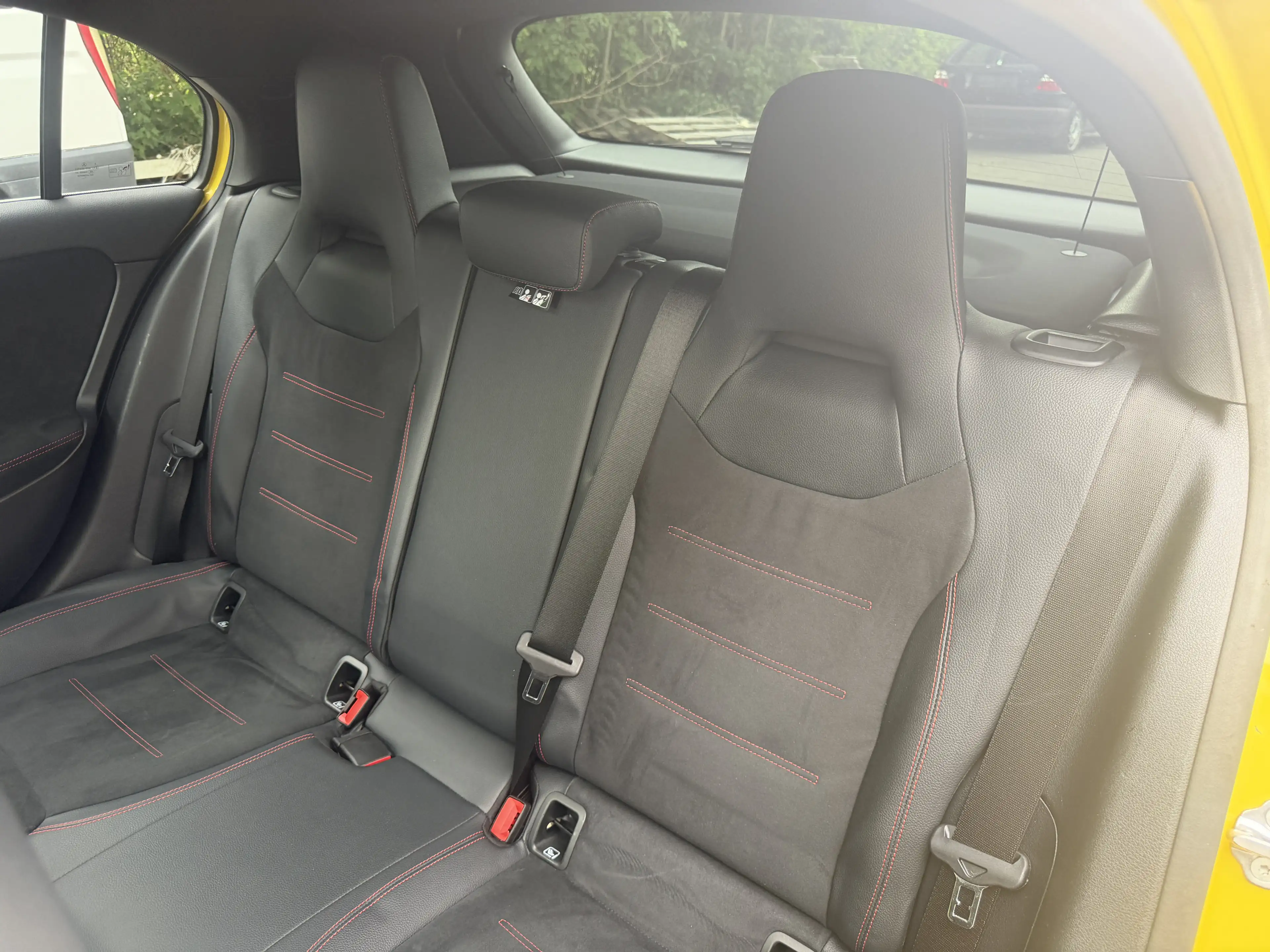 Mercedes-Benz A 250 e AMG LED MBUX Distronic Pano Kamera-360° — photo 15