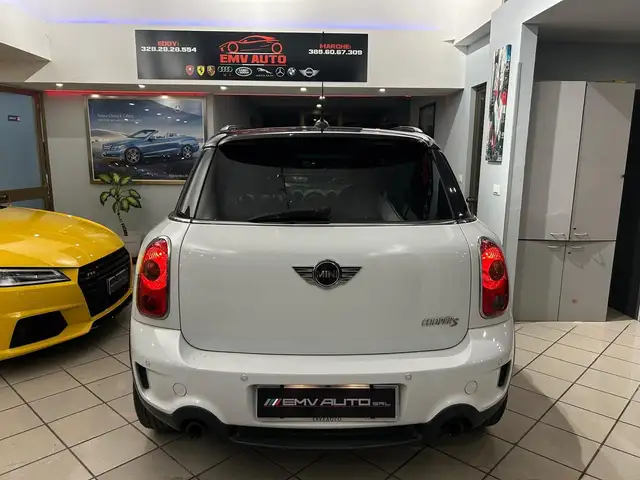 Mini Countryman view 15
