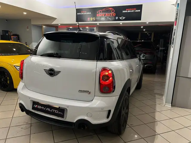 Mini Countryman view 13