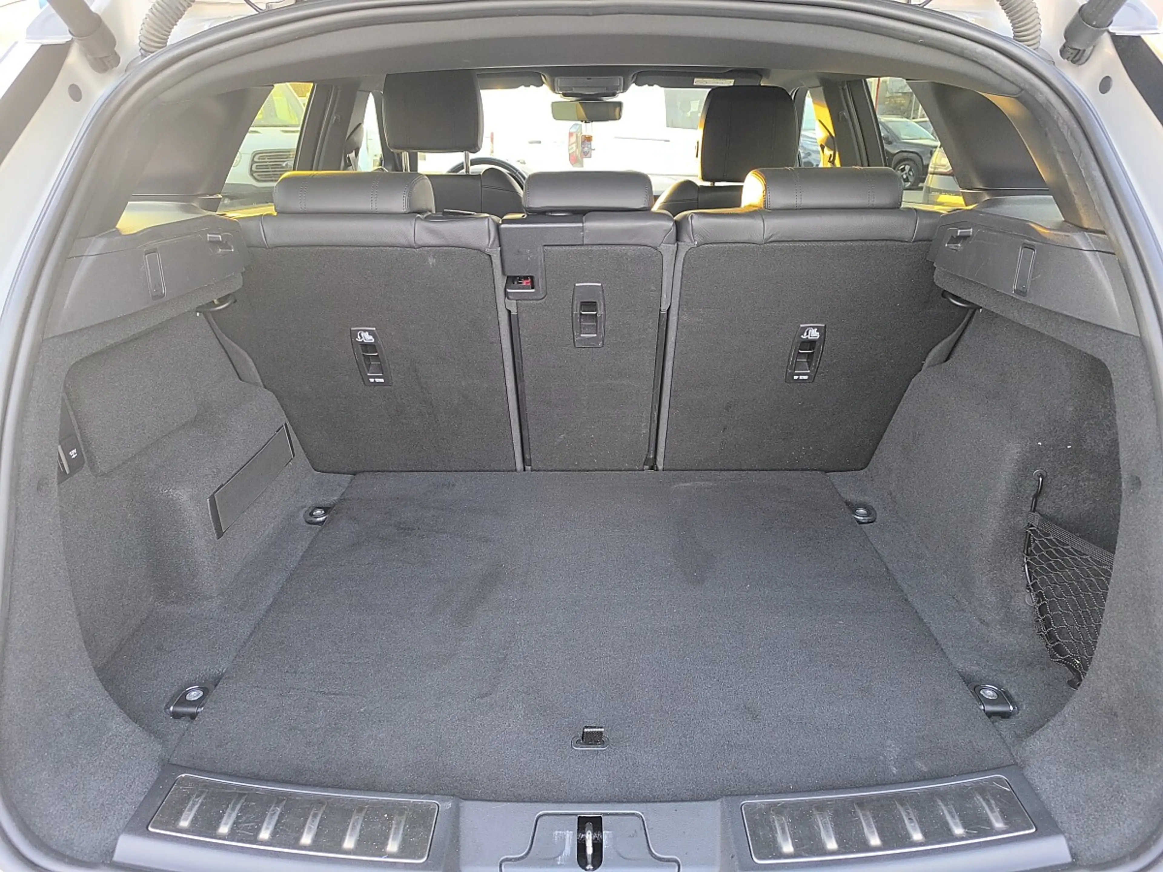 Land Rover Range Rover Evoque 2,0 D180 R-Dynamic SE Aut. — photo 12