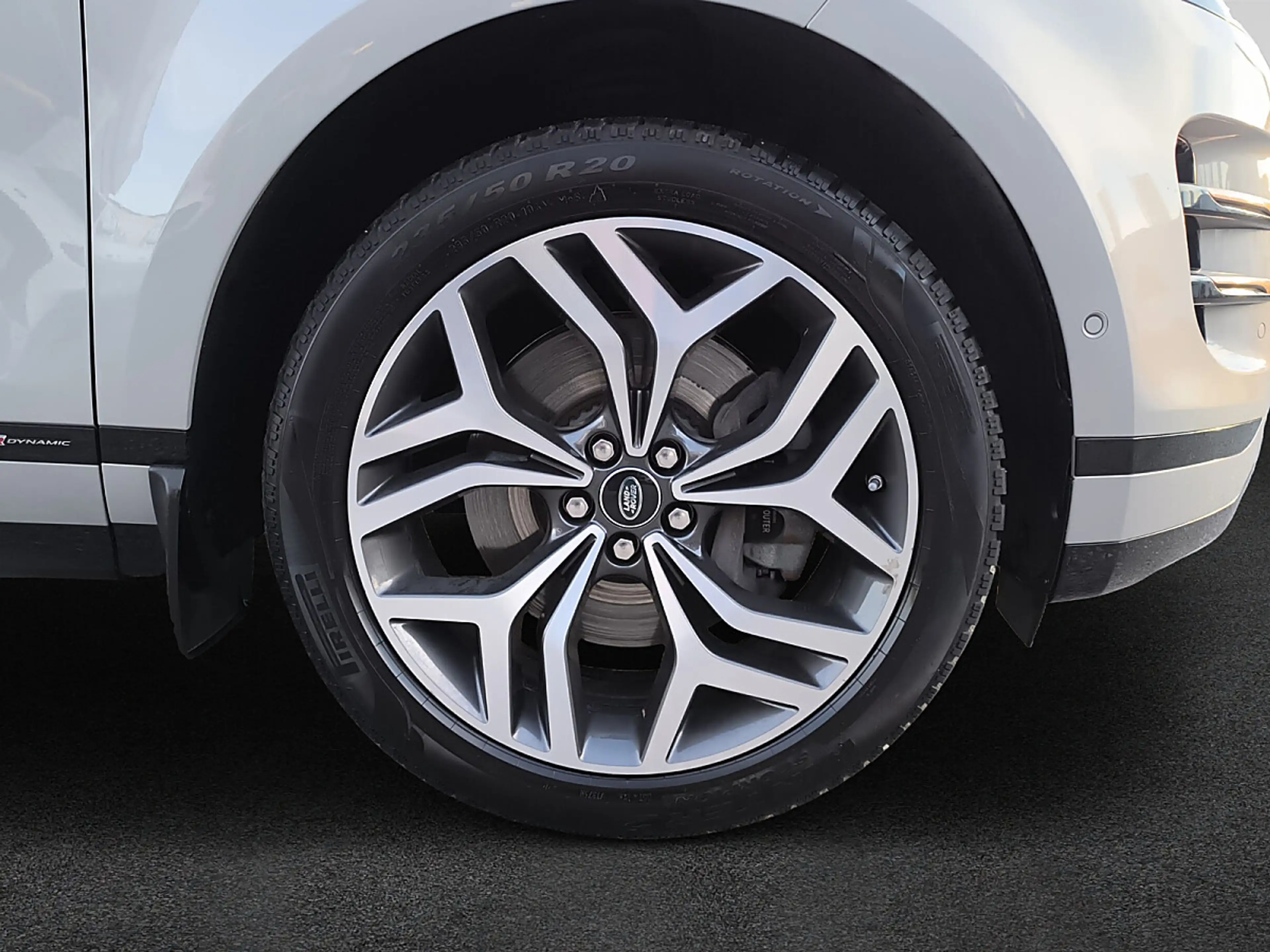 Land Rover Range Rover Evoque 2,0 D180 R-Dynamic SE Aut. — photo 4