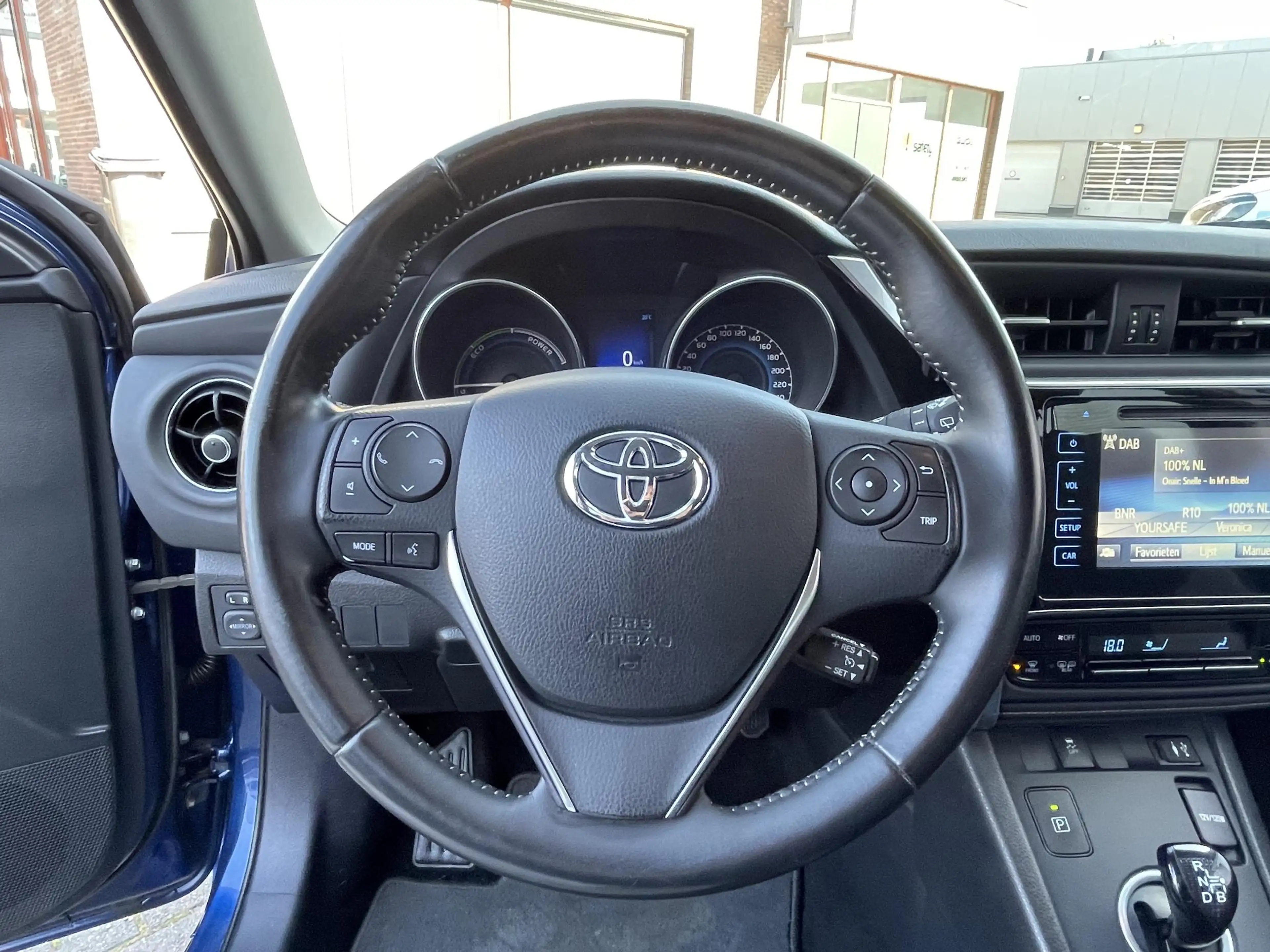 Toyota Auris Touring Sports 1.8 Hybrid Aspiration — photo 7