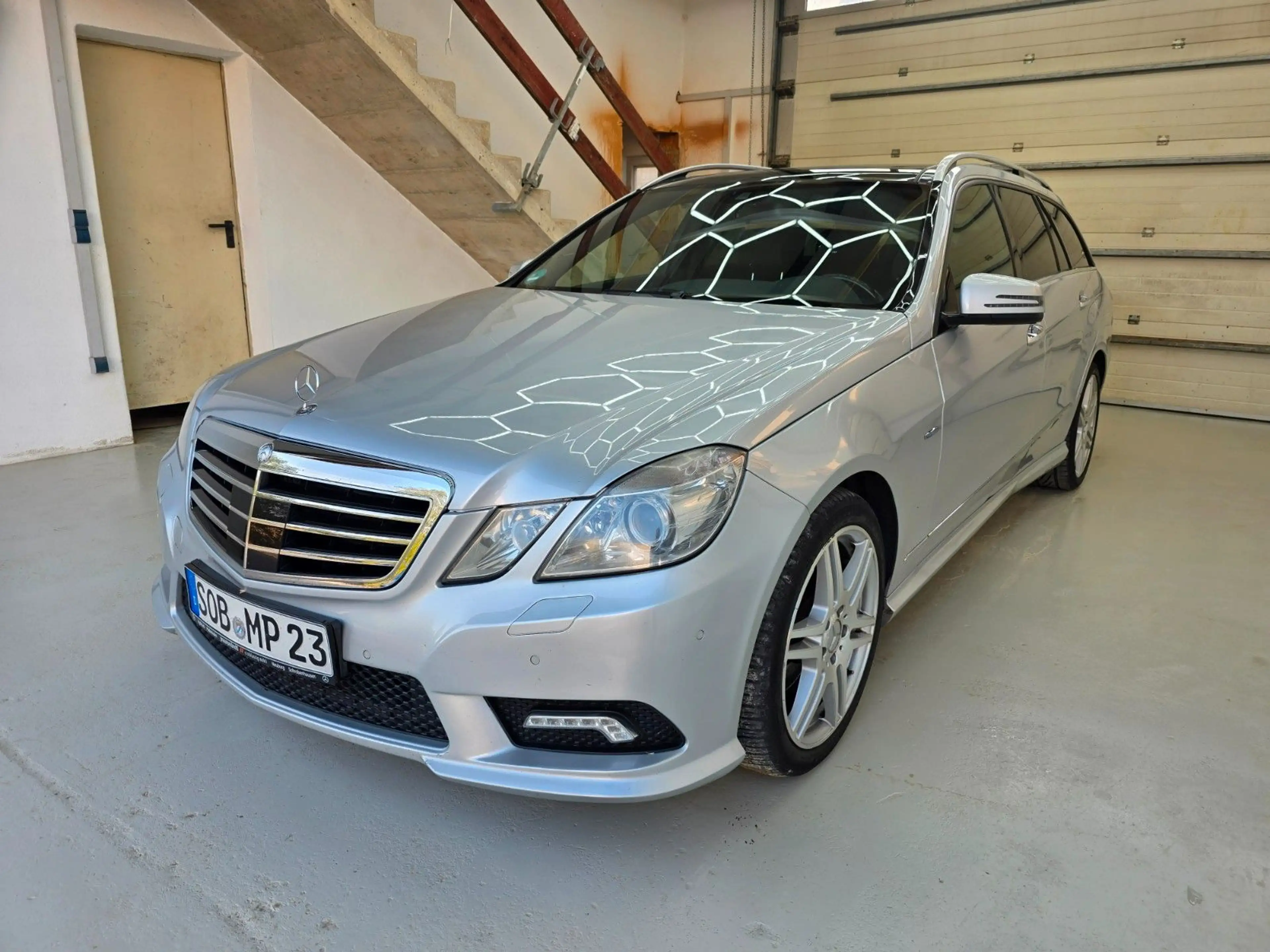 Mercedes-Benz E 350 E T-Modell E 350 CDI BlueEfficiency — photo 2