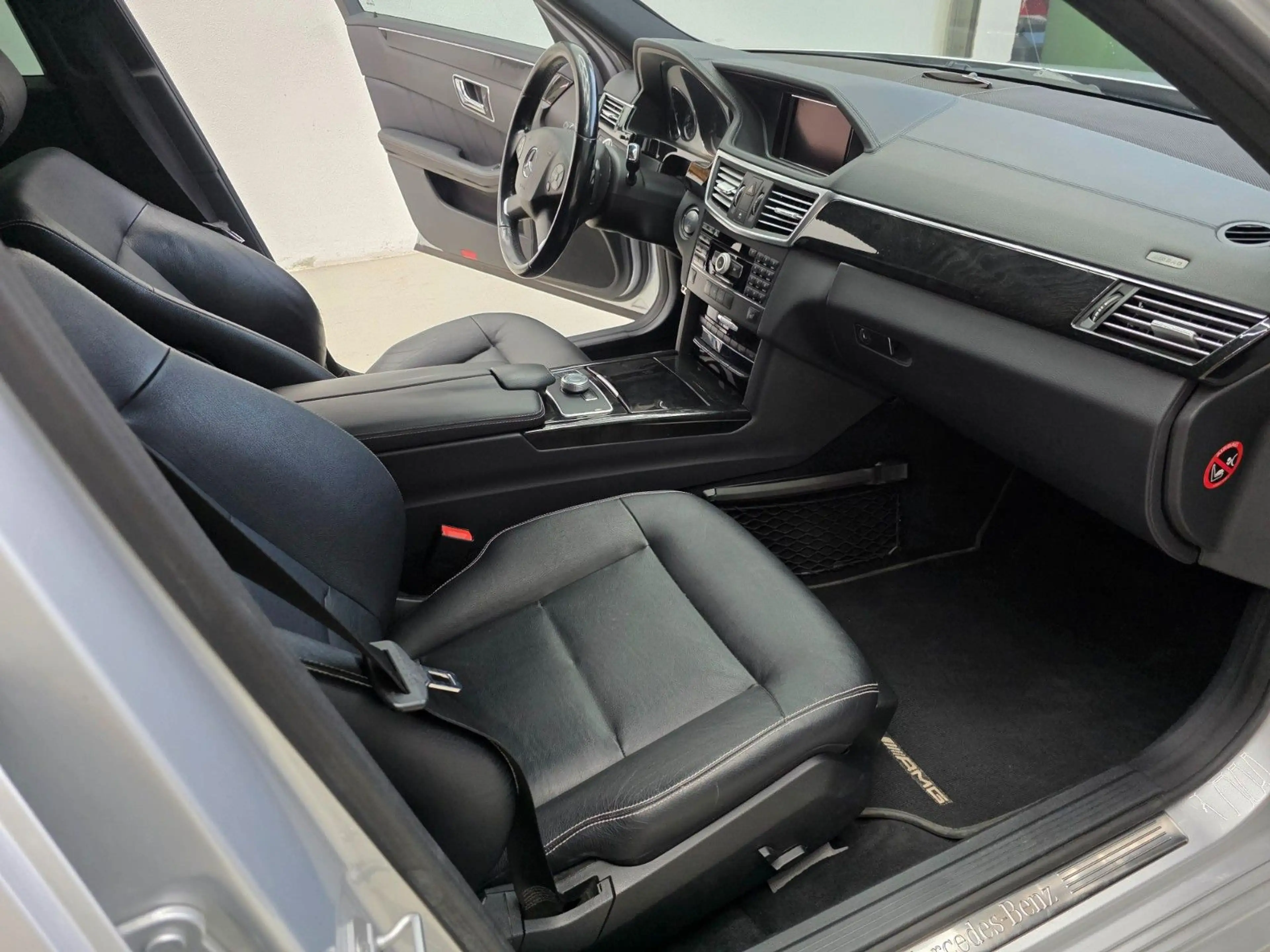 Mercedes-Benz E 350 E T-Modell E 350 CDI BlueEfficiency — photo 11