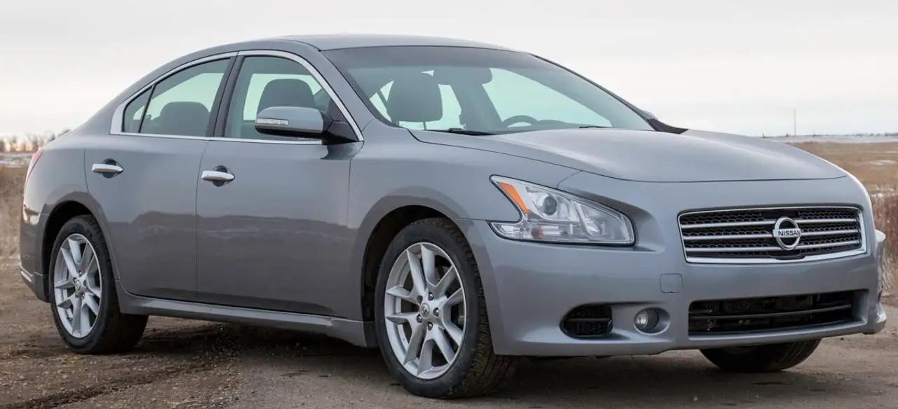 Nissan Maxima photo Nissan Maxima