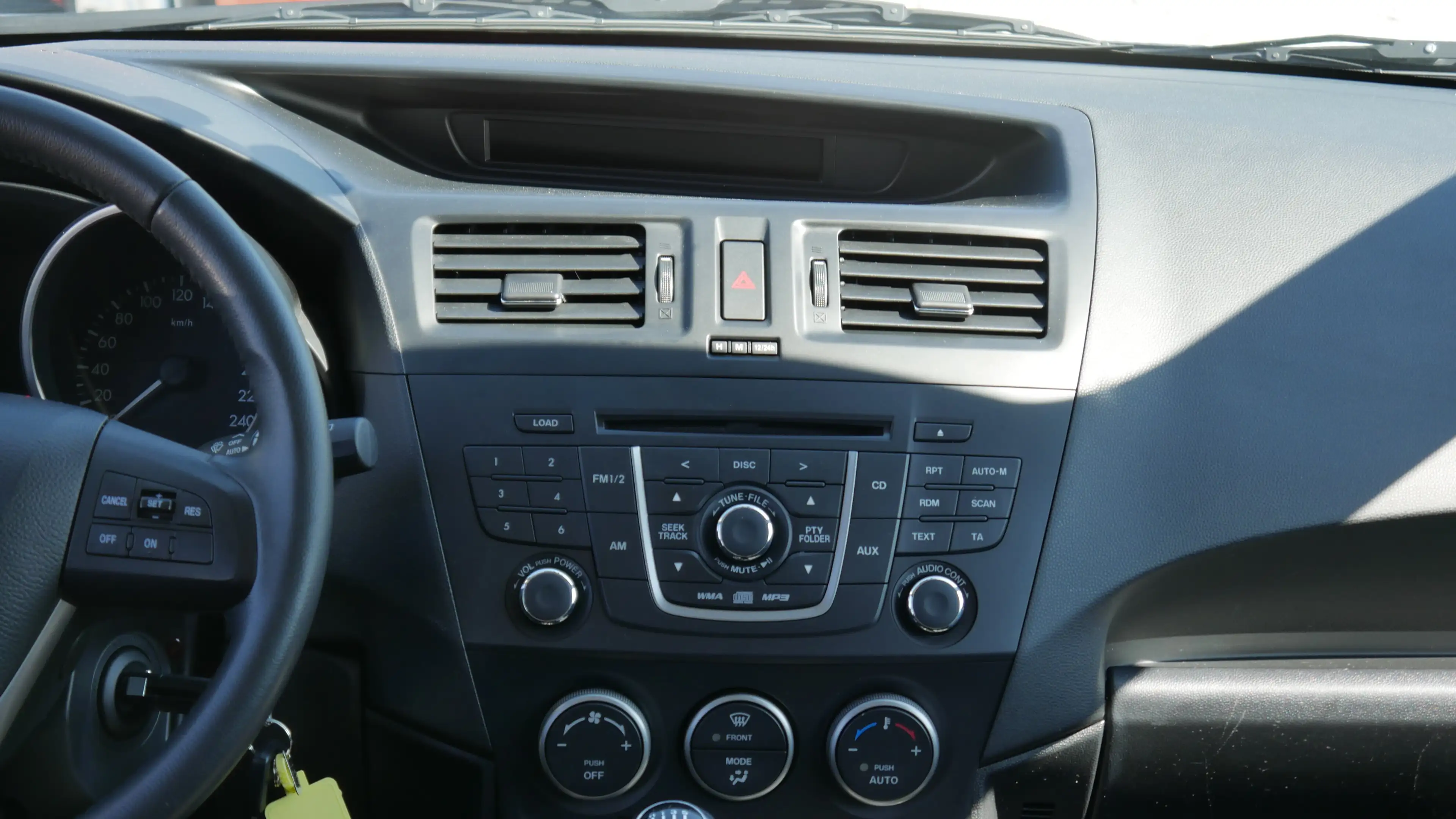 Mazda 5 TÜV,- Kundendienst Neu 2. Hand Sitzheiz. Klima — photo 10