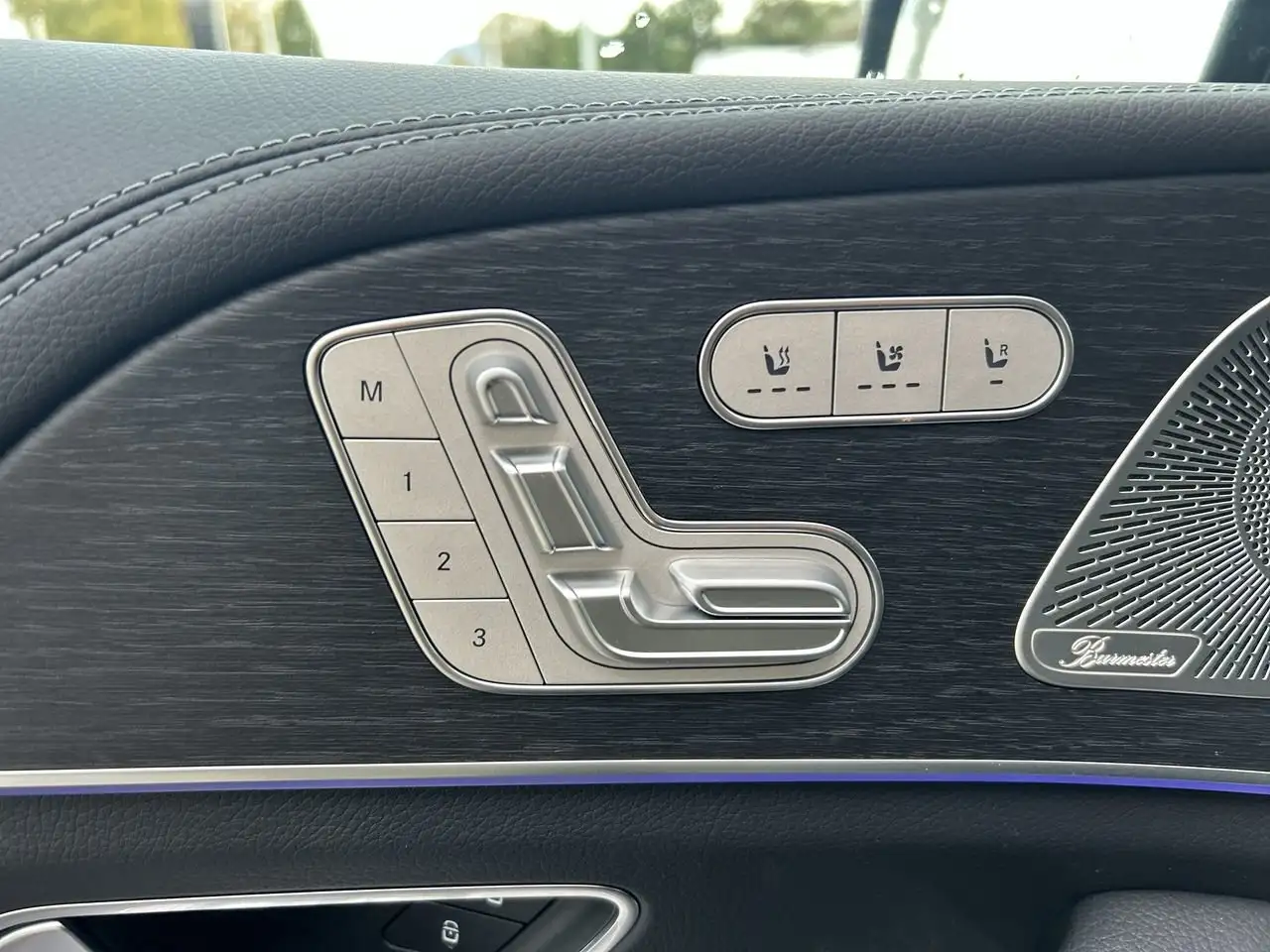 Mercedes-Benz GLE снимка Mercedes-Benz GLE