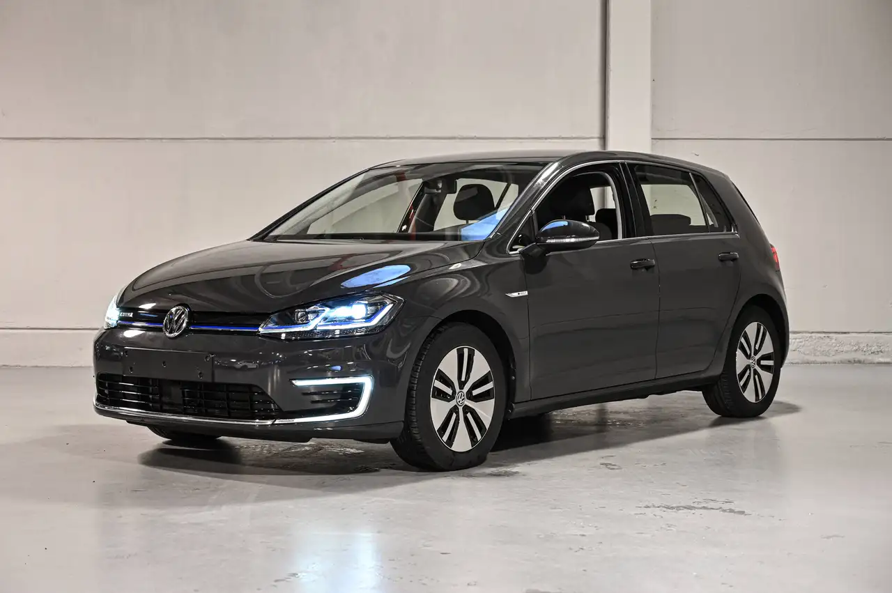 2020 Volkswagen e-Golf e-Golf Automático Sedán