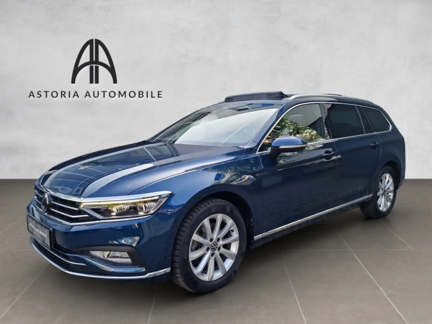 Volkswagen Passat Elegance AHK Virtual Matrix Pano Blau - 1
