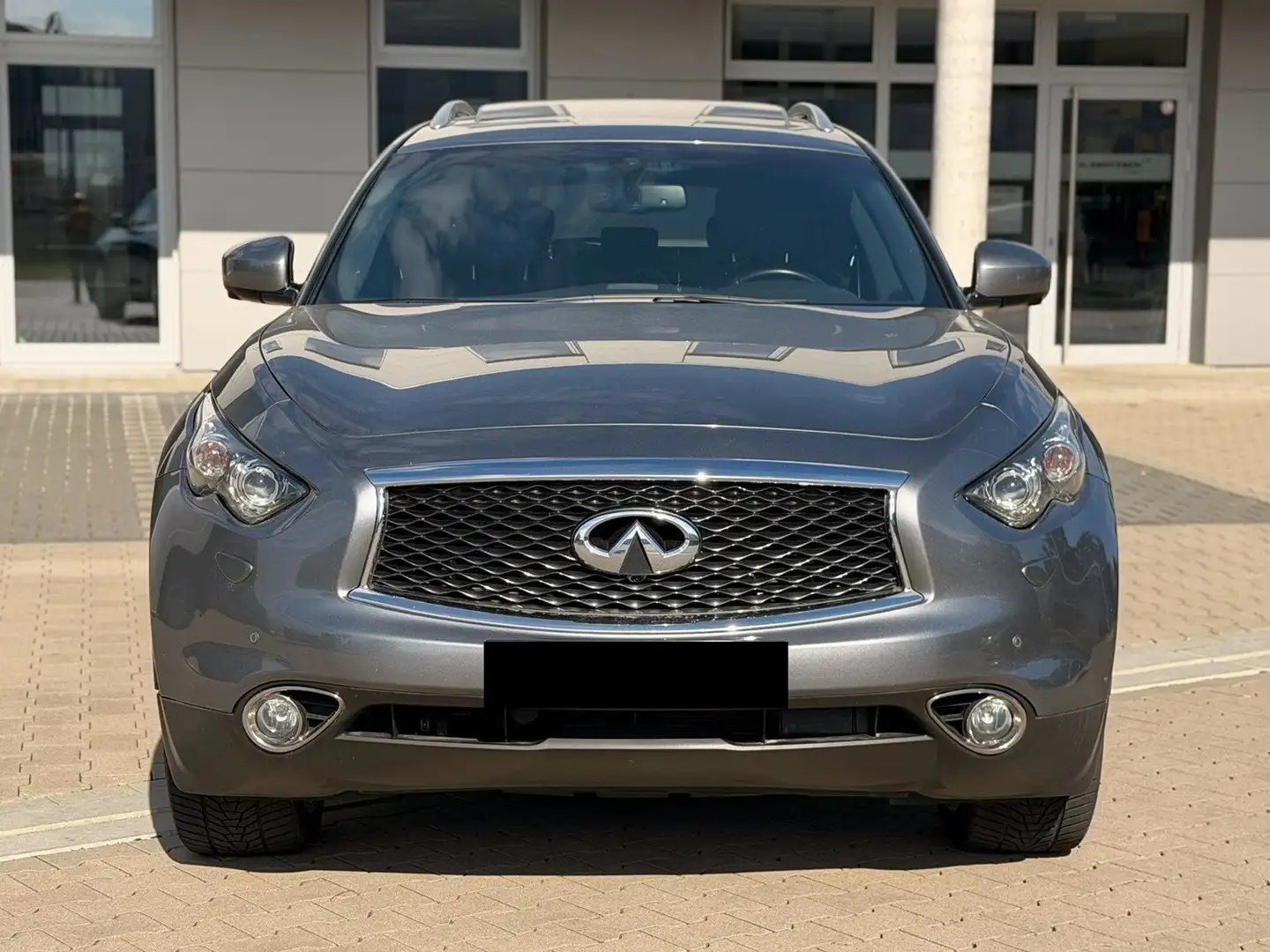 Infiniti QX70 5.0 AWD Aut. S Premium Sitzbelüftung Standheizung Grau - 2