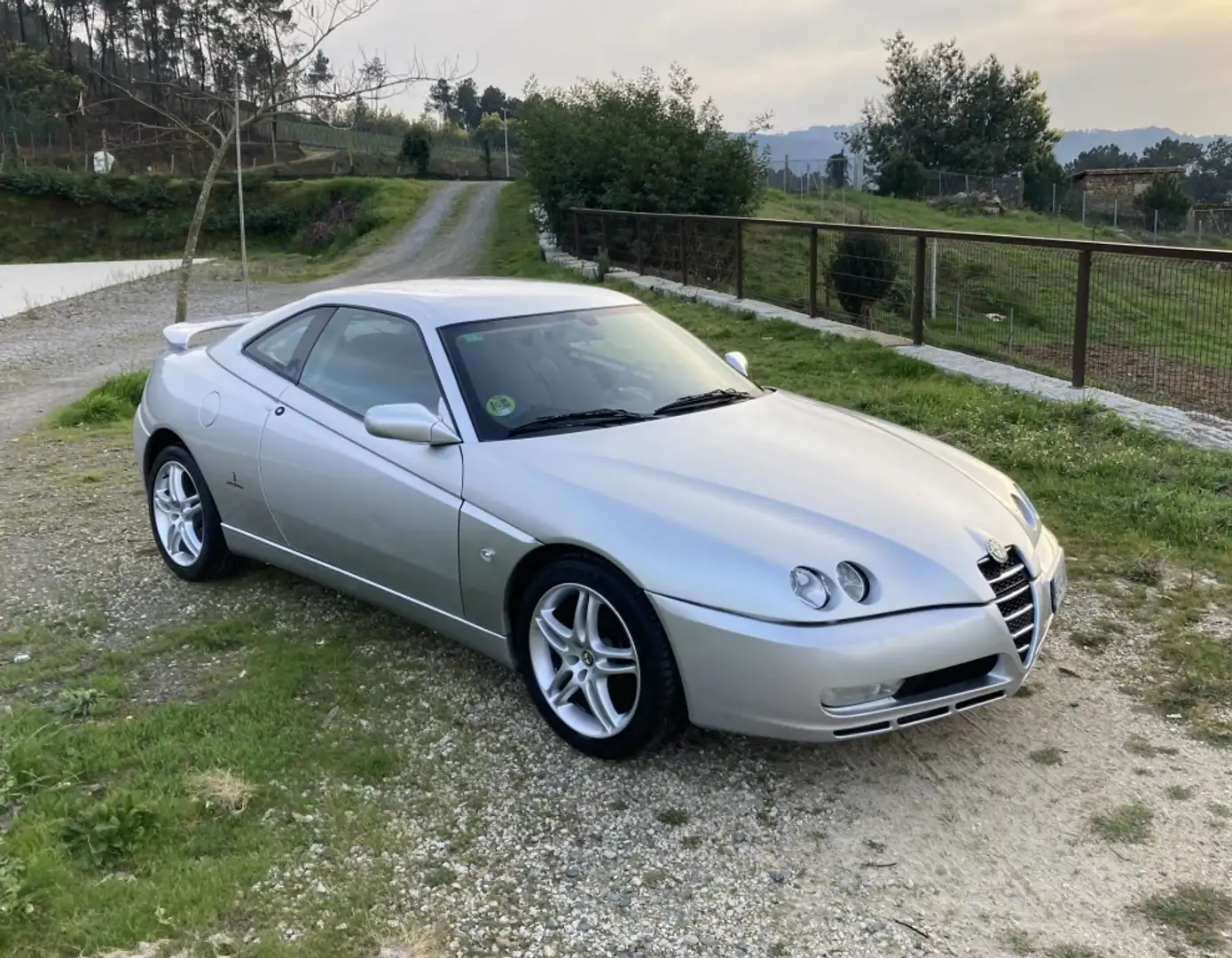 Alfa Romeo GTV 2.0 JTS Silver - 1