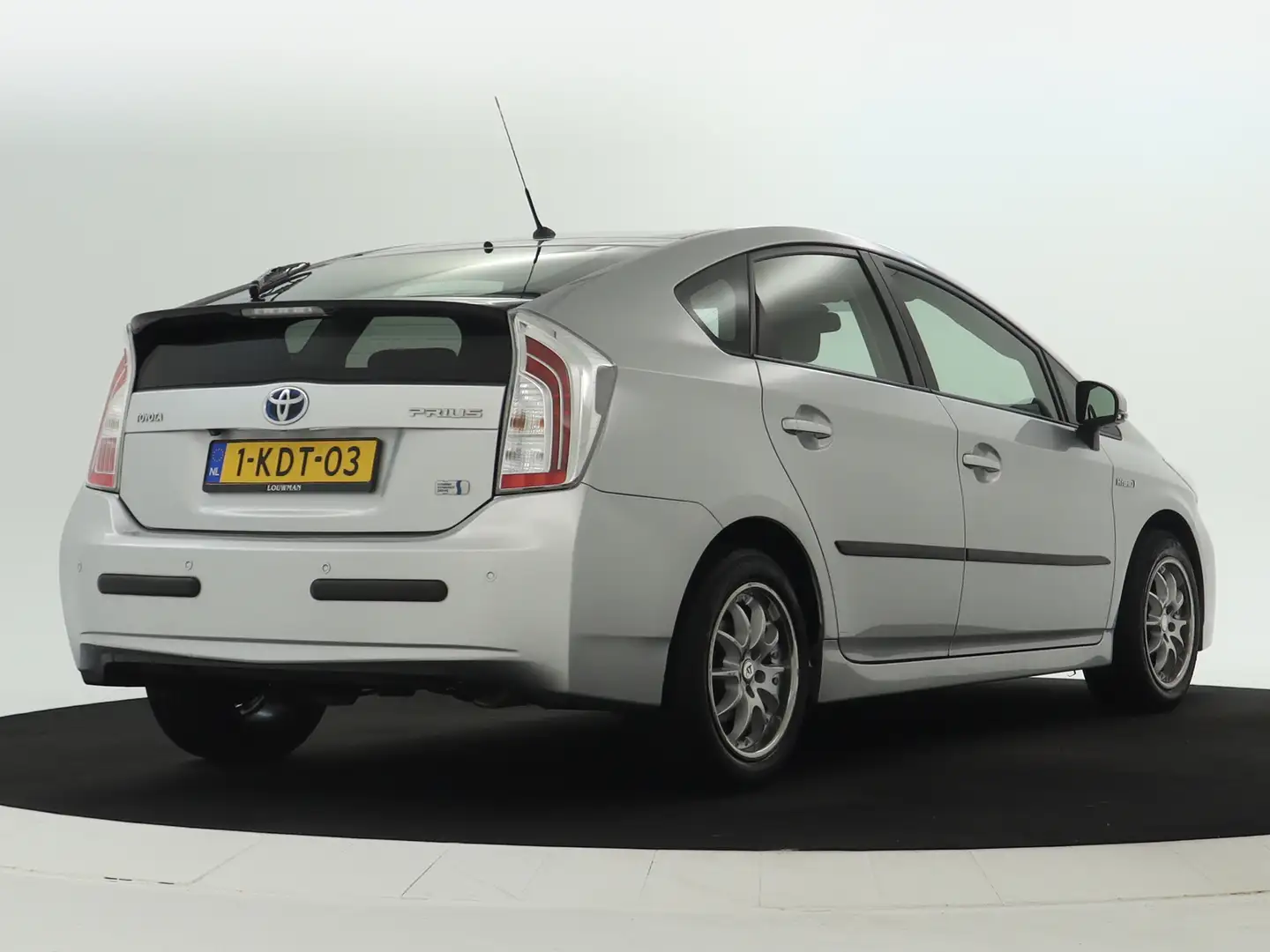 Toyota Prius 1.8 Comfort Gris - 2